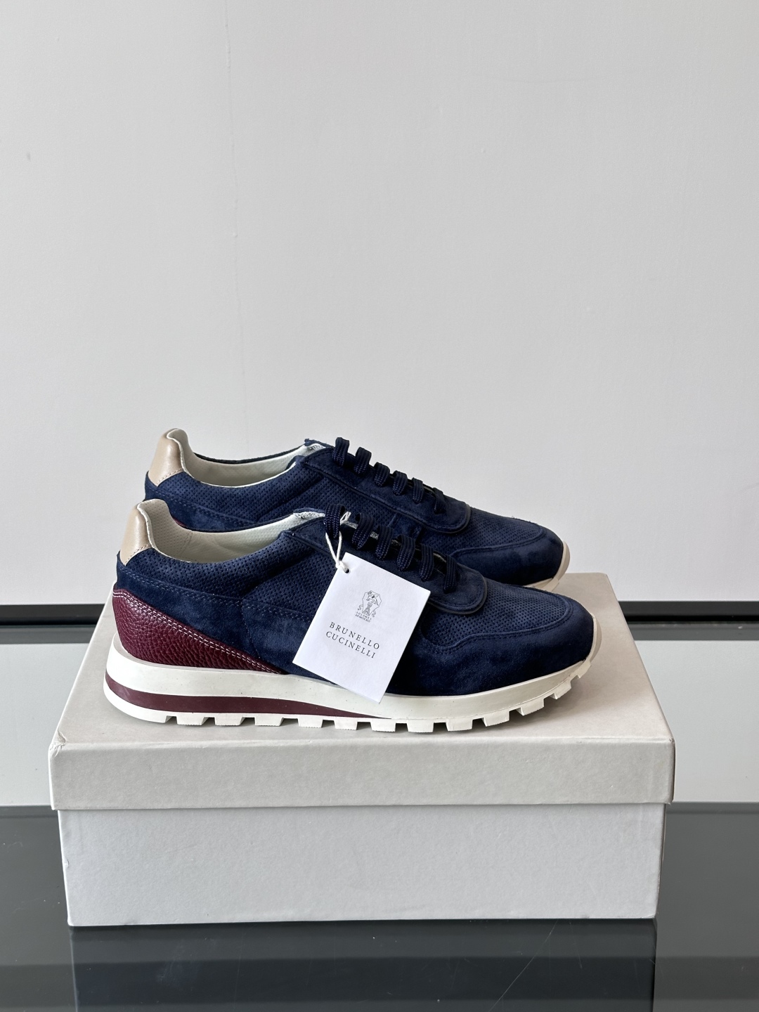 Brunello Cucinelli 新款拼色运动板男鞋 此款运动鞋面料采用意大利进口高丝光水洗翻毛皮和