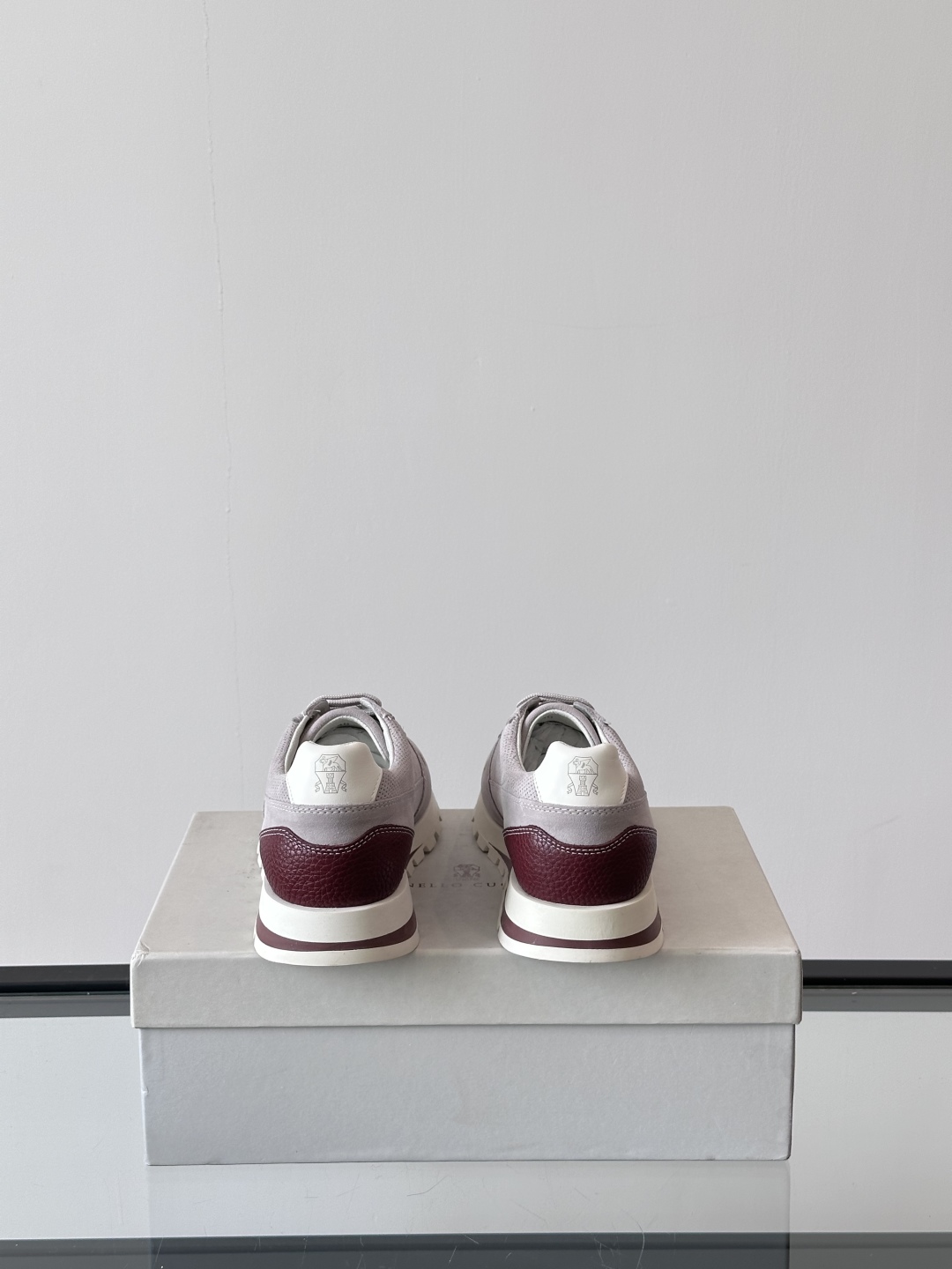 Brunello Cucinelli 新款拼色运动板男鞋 此款运动鞋面料采用意大利进口高丝光水洗翻毛皮和