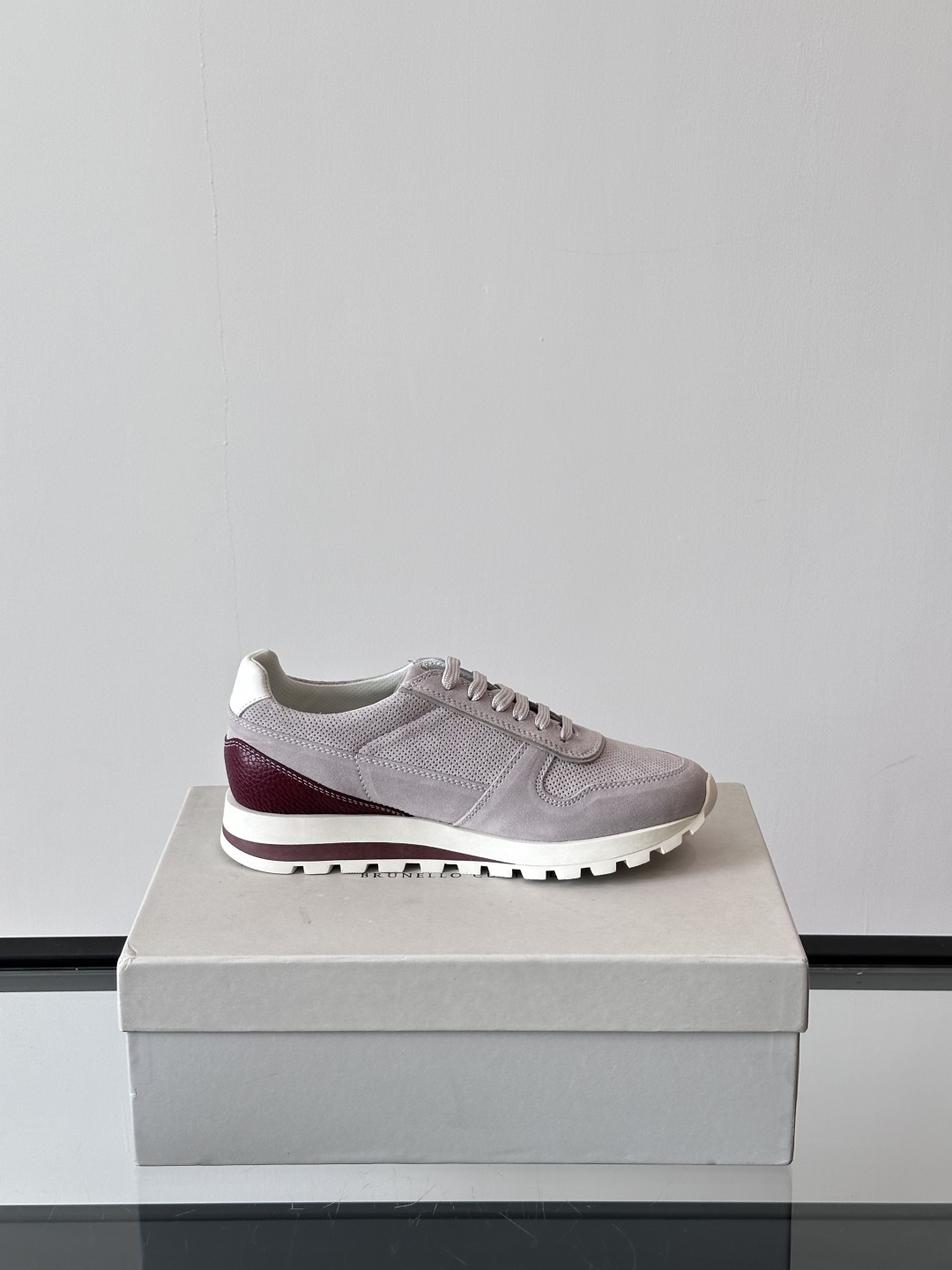 Brunello Cucinelli 新款拼色运动板男鞋 此款运动鞋面料采用意大利进口高丝光水洗翻毛皮和