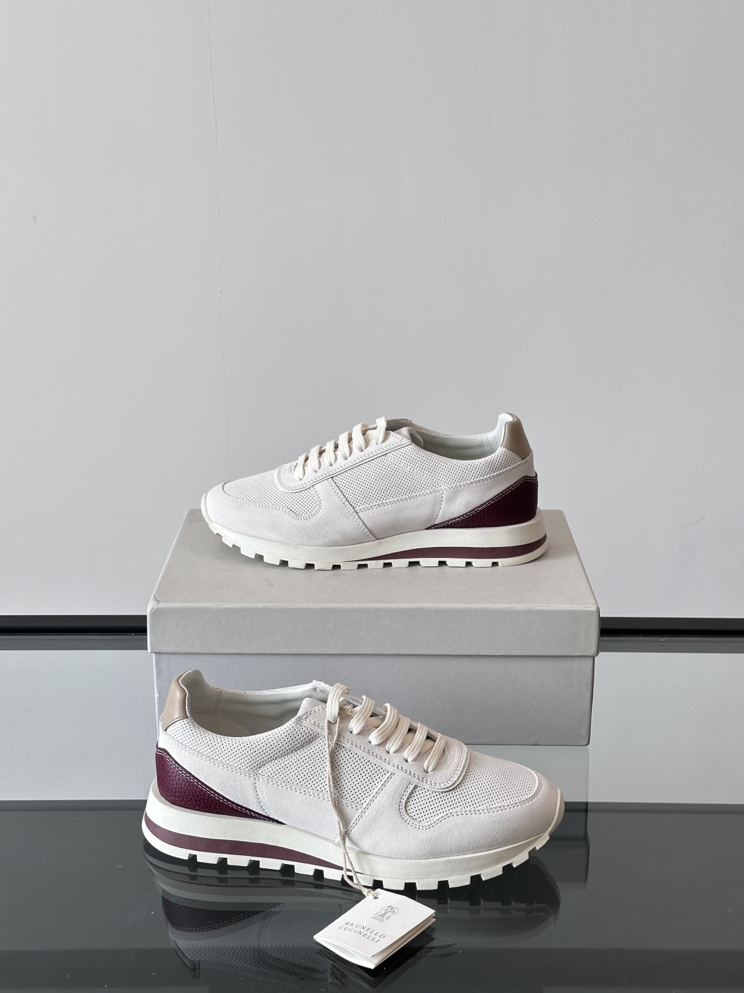 Brunello Cucinelli 新款拼色运动板男鞋 此款运动鞋面料采用意大利进口高丝光水洗翻毛皮和