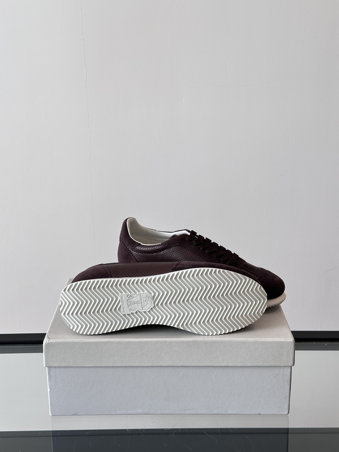 Brunello Cucinelli 春夏新款拼色运动板男鞋 此款运动鞋面料采用意大利进口高丝光水洗翻毛