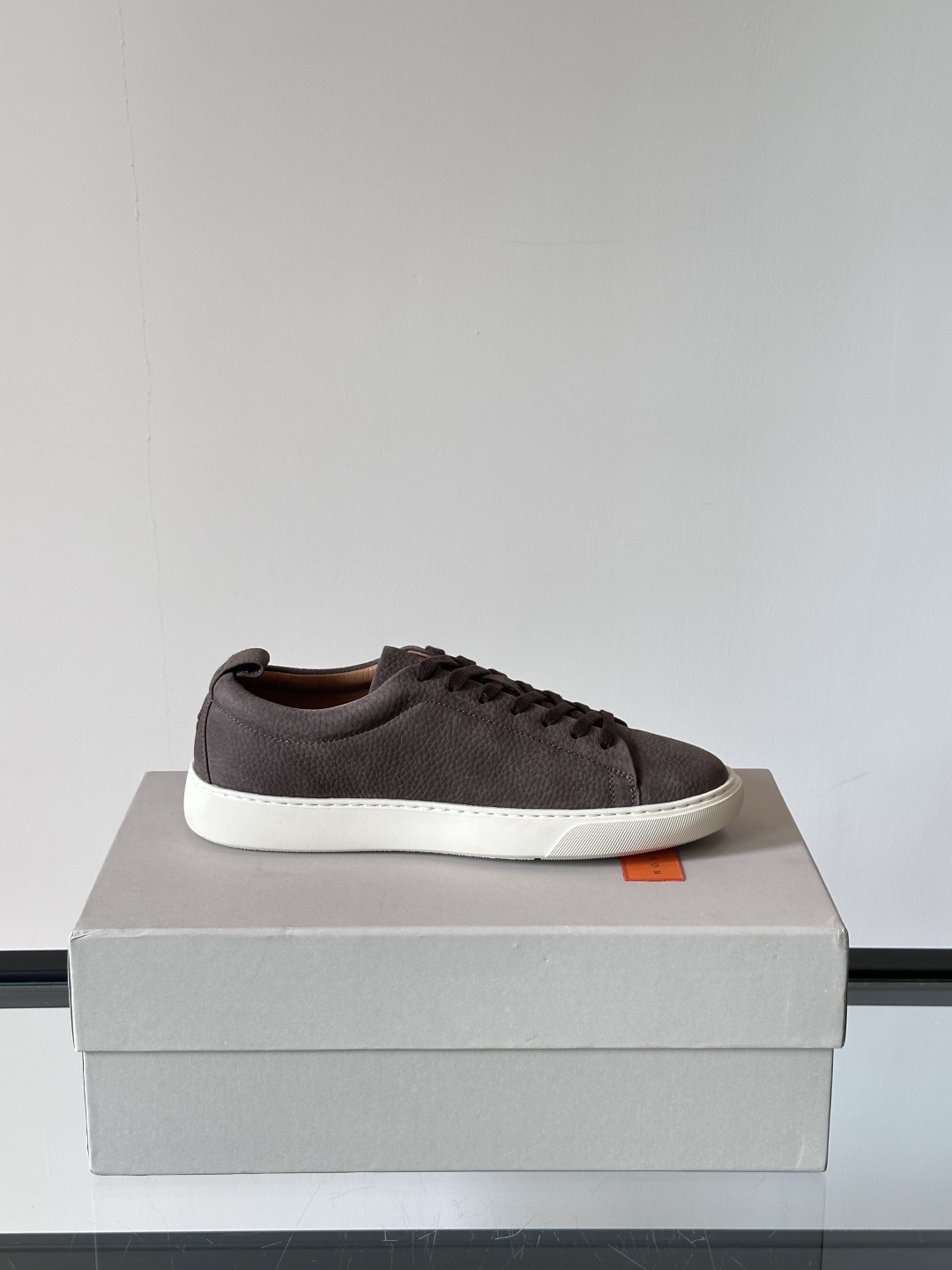 Henderson意大利品牌休闲运动鞋👟，Henderson的鞋履不仅舒适，还超级百搭。无论是职场、约会