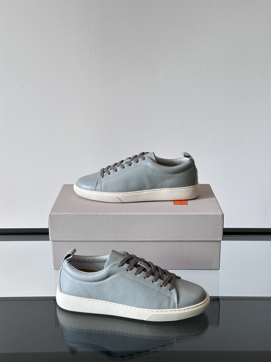 Henderson意大利品牌休闲运动鞋👟，Henderson的鞋履不仅舒适，还超级百搭。无论是职场、约会