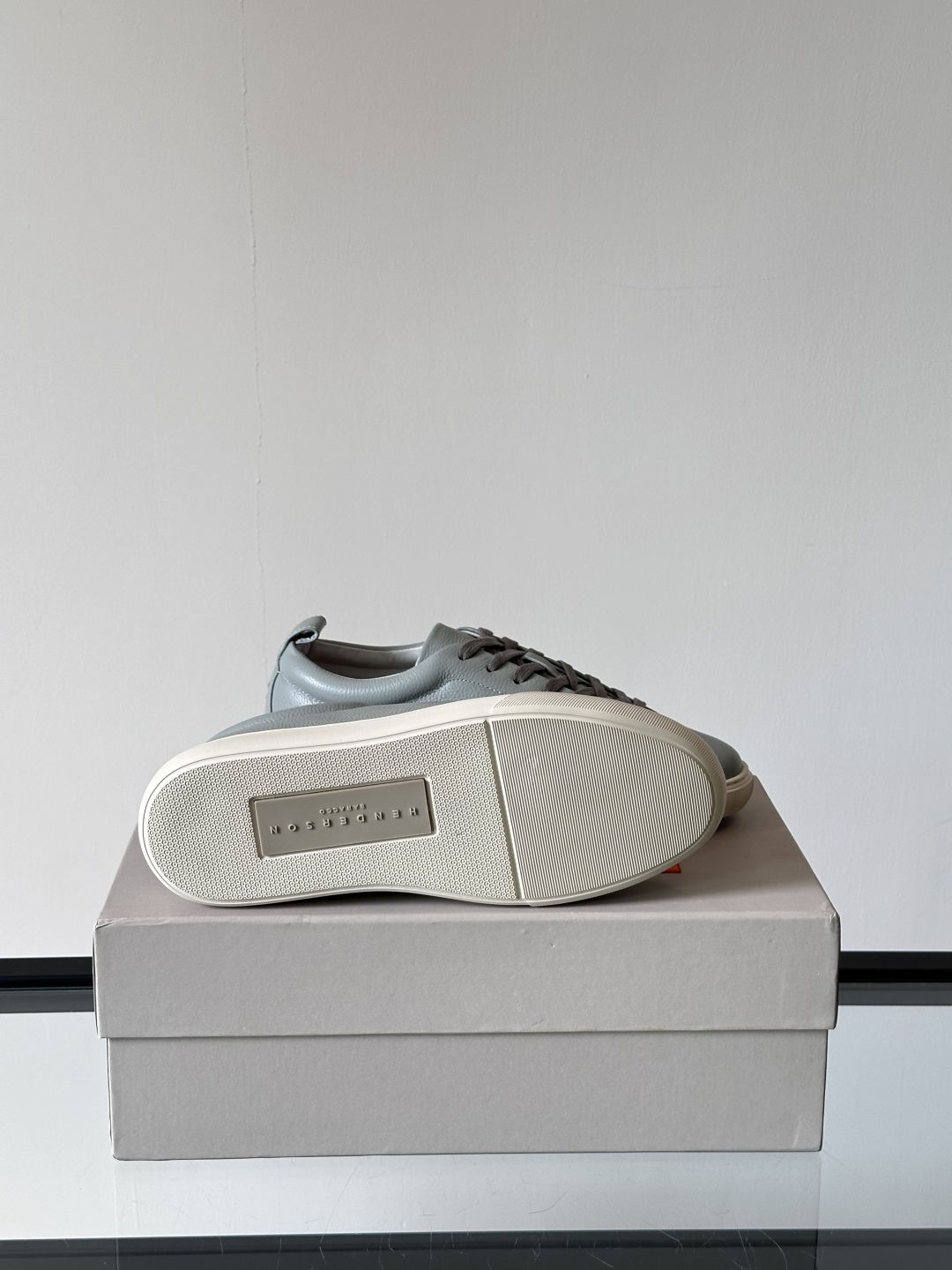 Henderson意大利品牌休闲运动鞋👟，Henderson的鞋履不仅舒适，还超级百搭。无论是职场、约会