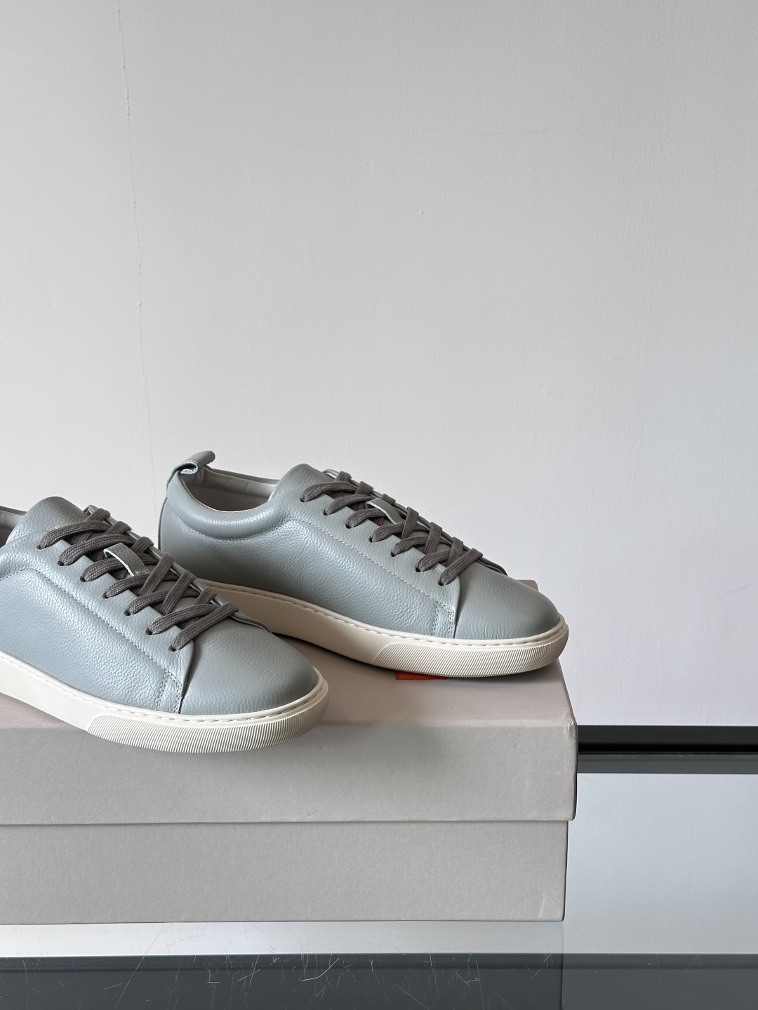Henderson意大利品牌休闲运动鞋👟，Henderson的鞋履不仅舒适，还超级百搭。无论是职场、约会