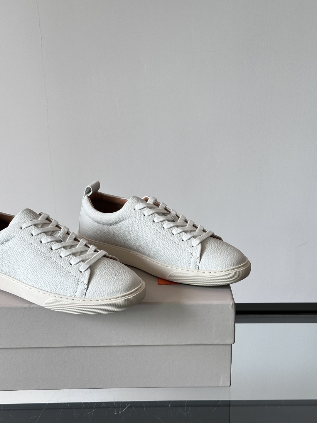Henderson意大利品牌休闲运动鞋👟，Henderson的鞋履不仅舒适，还超级百搭。无论是职场、约会