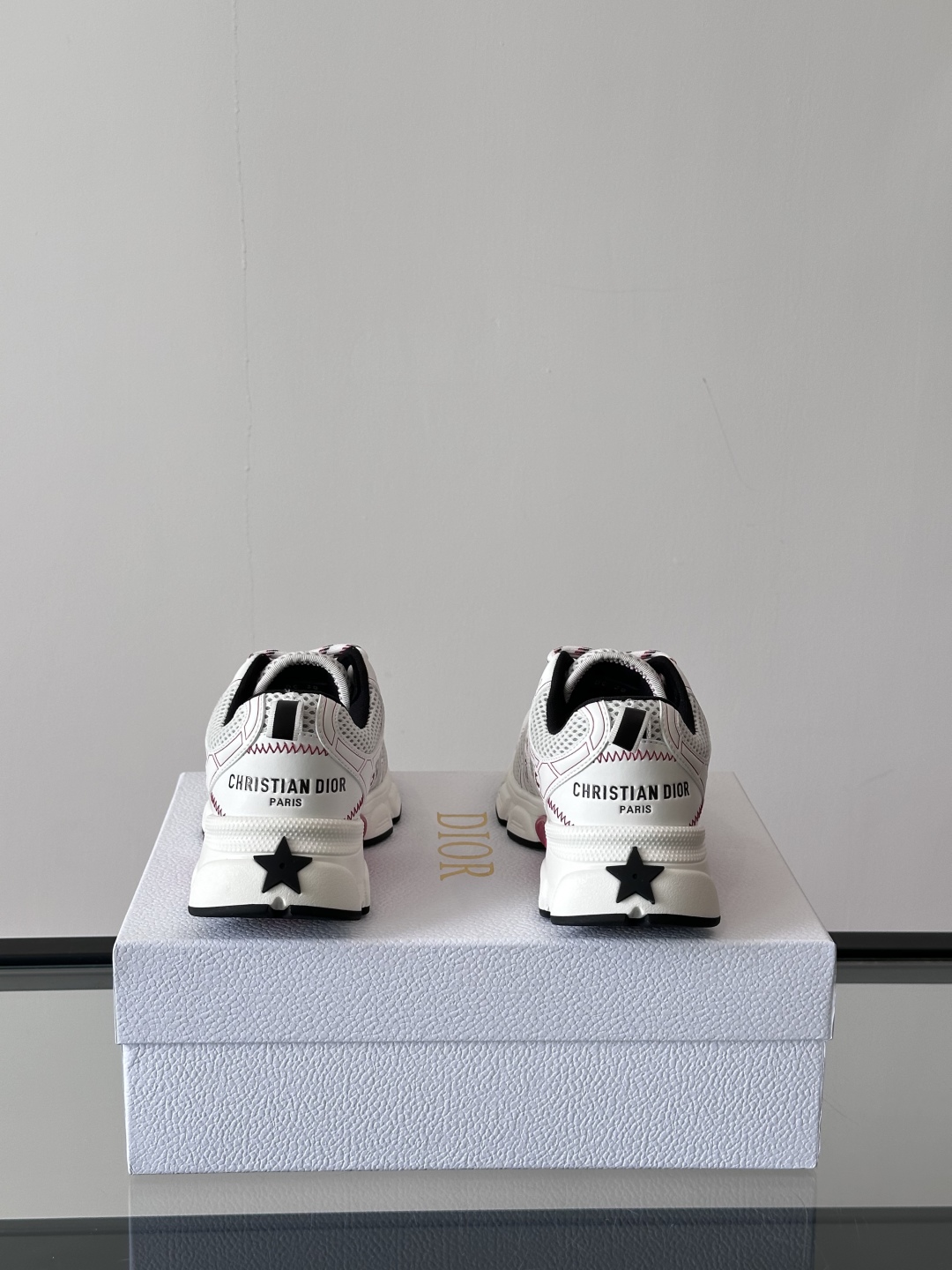  𝐂𝐡𝐫𝐢𝐬𝐭𝐢𝐚𝐧 𝐃𝐢𝐨𝐫# 迪奥 Dior Chrono新款休闲运动鞋跑鞋老爹鞋 真的酷毙了，未来