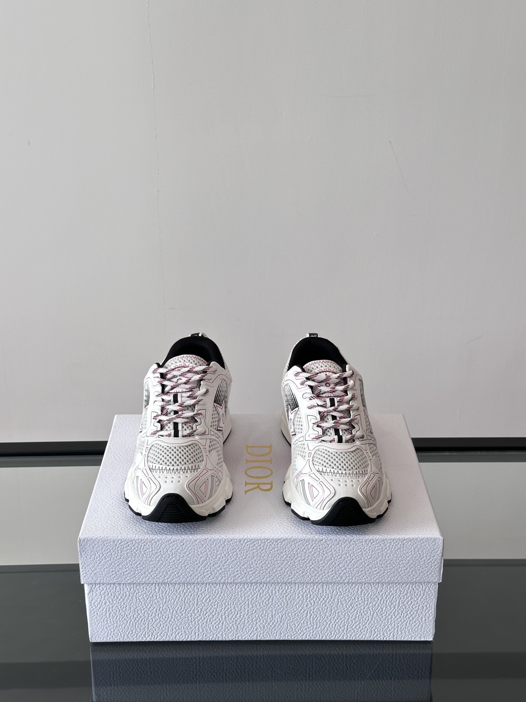  𝐂𝐡𝐫𝐢𝐬𝐭𝐢𝐚𝐧 𝐃𝐢𝐨𝐫# 迪奥 Dior Chrono新款休闲运动鞋跑鞋老爹鞋 真的酷毙了，未来