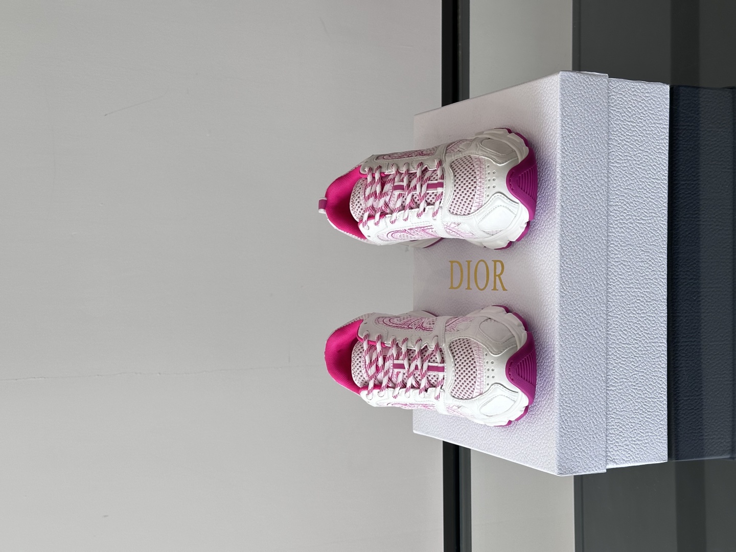  𝐂𝐡𝐫𝐢𝐬𝐭𝐢𝐚𝐧 𝐃𝐢𝐨𝐫# 迪奥 Dior Chrono新款休闲运动鞋跑鞋老爹鞋 真的酷毙了，未来