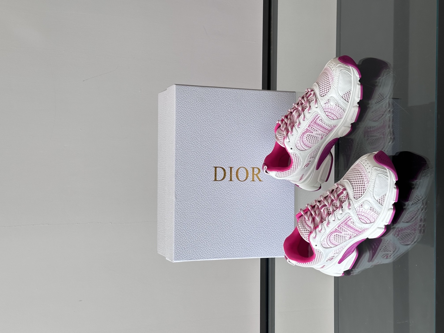 𝐂𝐡𝐫𝐢𝐬𝐭𝐢𝐚𝐧 𝐃𝐢𝐨𝐫# 迪奥 Dior Chrono新款休闲运动鞋跑鞋老爹鞋 真的酷毙了，未来