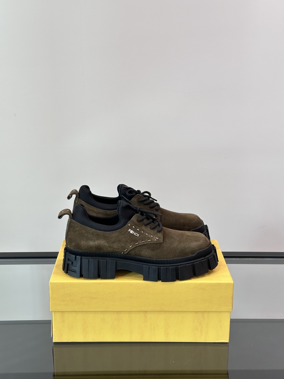 Fend* Force low-top lace-up zapatos de cuero casual de alta gama, el mejor producto único, zapatos c