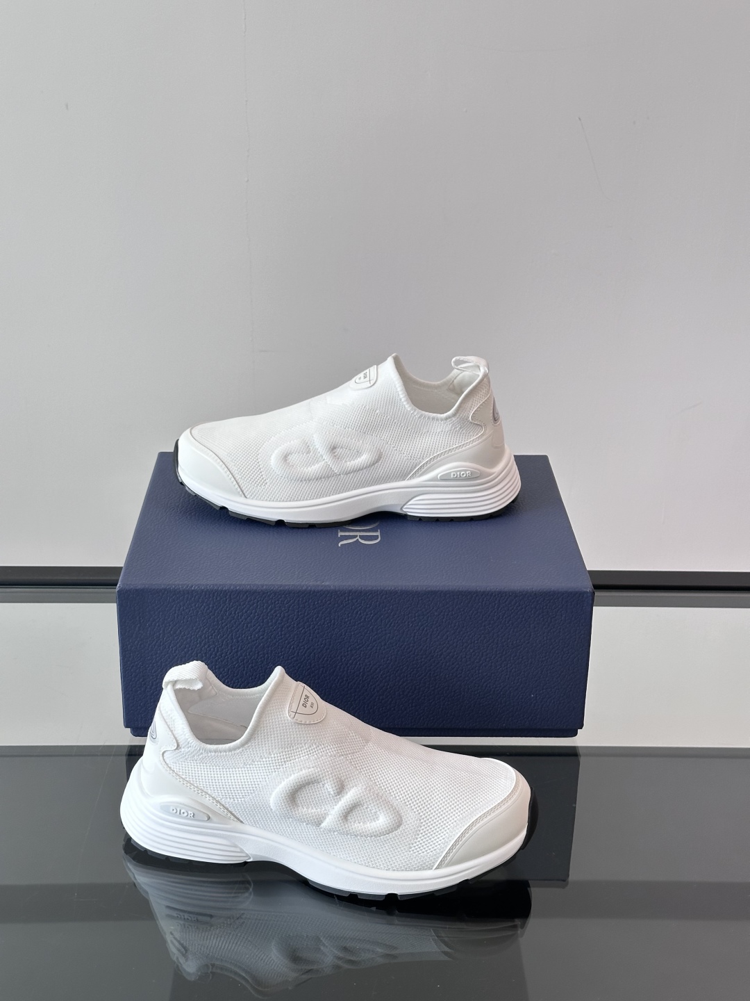 DIOR 迪奥 高版本新款.休闲.商务.集一体运动鞋. 简约超级百搭. 鞋面搭配 Logo布标.上脚完美