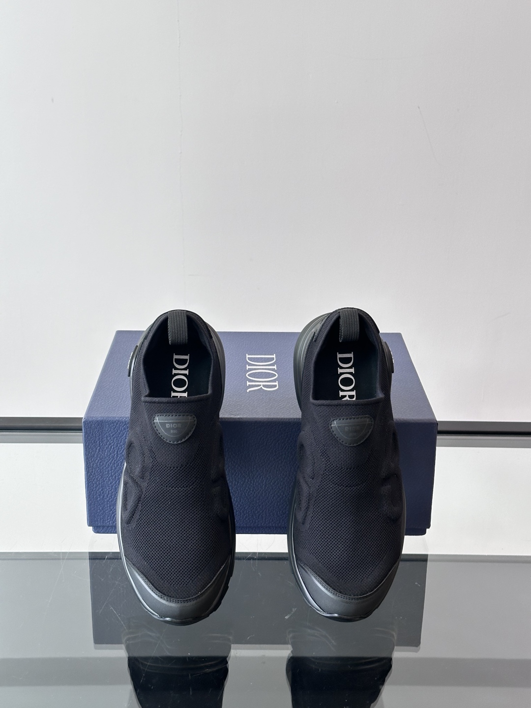 DIOR 迪奥 高版本新款.休闲.商务.集一体运动鞋. 简约超级百搭. 鞋面搭配 Logo布标.上脚完美