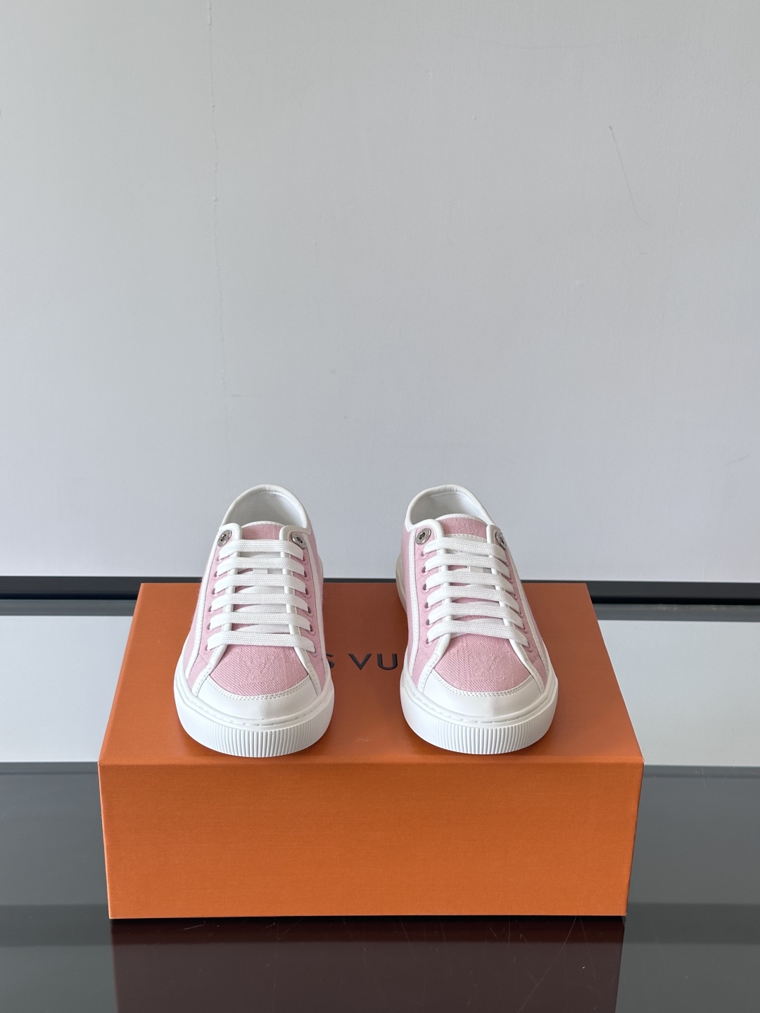  𝐋𝐨𝐮𝐢𝐬 𝐕𝐮𝐢𝐭𝐭𝐨𝐧 𝟮𝟬𝟮𝟱/𝐬𝐬 路易威登春夏新款休闲运动板鞋

具有青春气息的洋溢气息，上