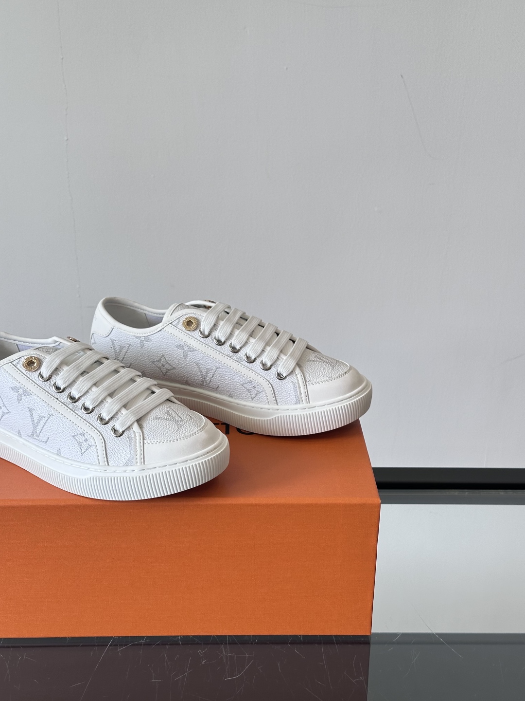 𝐋𝐨𝐮𝐢𝐬 𝐕𝐮𝐢𝐭𝐭𝐨𝐧 𝟮𝟬𝟮𝟱/𝐬𝐬 路易威登春夏新款休闲运动板鞋

具有青春气息的洋溢气息，上