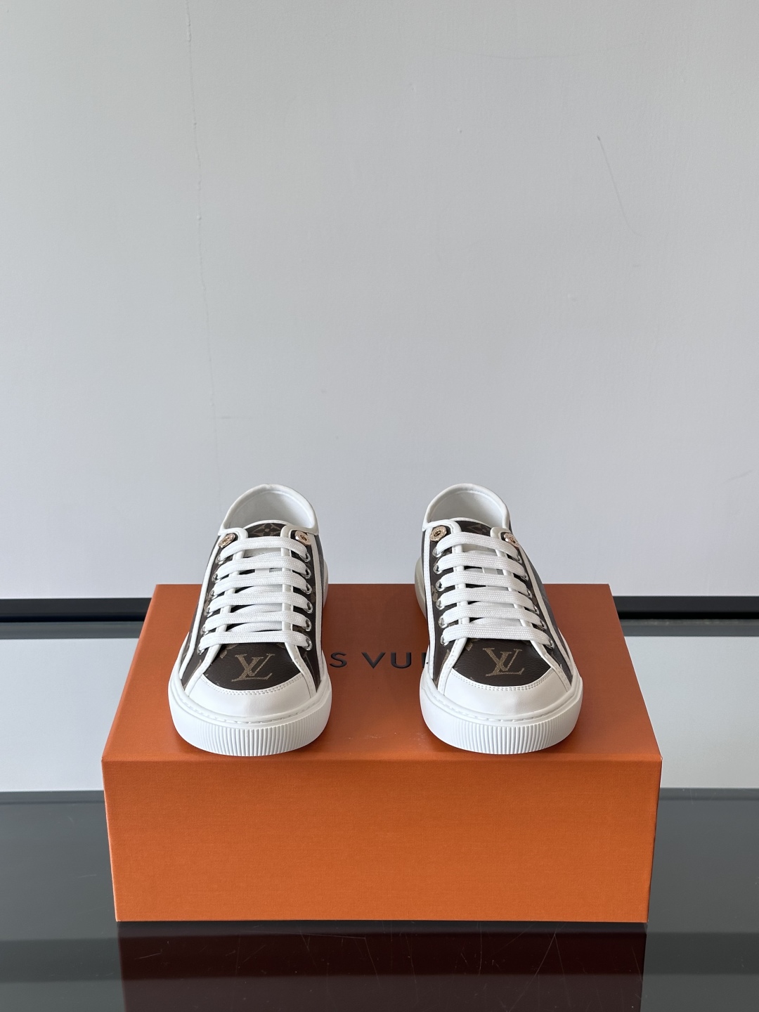  𝐋𝐨𝐮𝐢𝐬 𝐕𝐮𝐢𝐭𝐭𝐨𝐧 𝟮𝟬𝟮𝟱/𝐬𝐬 路易威登春夏新款休闲运动板鞋

具有青春气息的洋溢气息，上