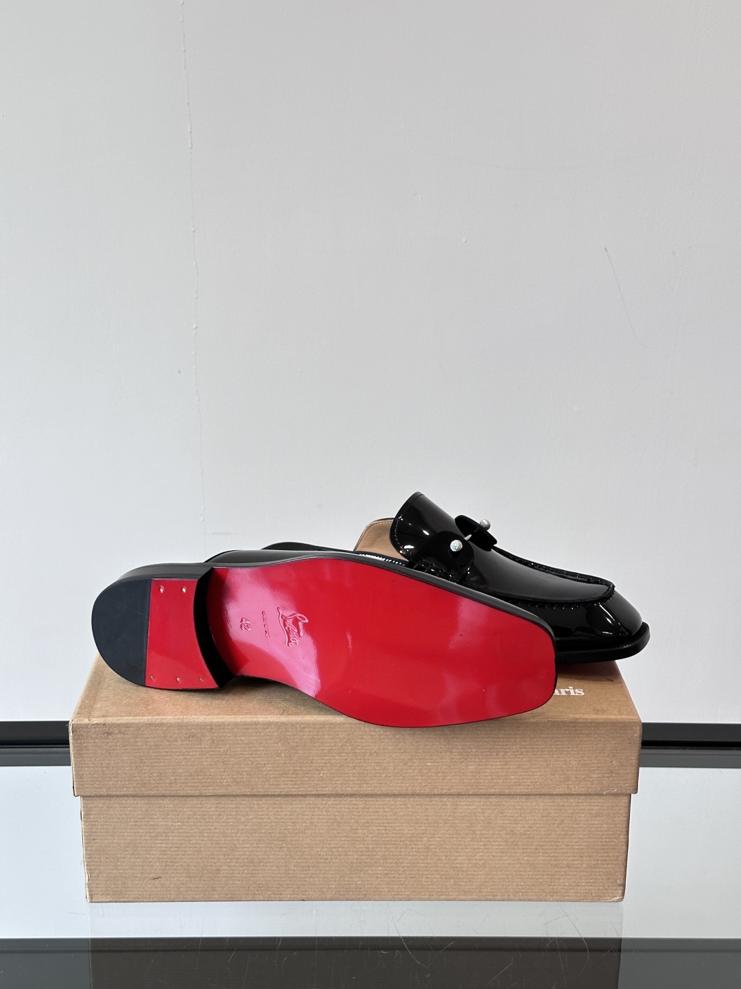 Christia*.Loubouti*高端男士半拖凉鞋。原版真牛皮大红底，意大利进口牛皮大底，头层牛皮，