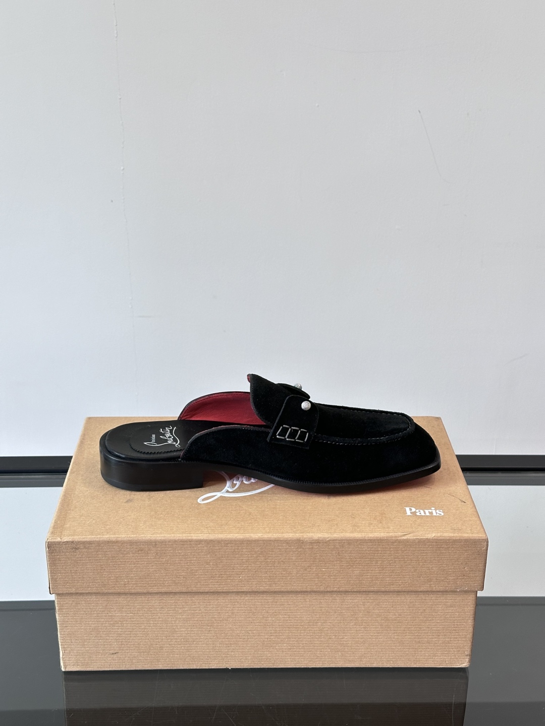 Christia*.Loubouti*高端男士半拖凉鞋。原版真牛皮大红底，意大利进口牛皮大底，头层牛皮，