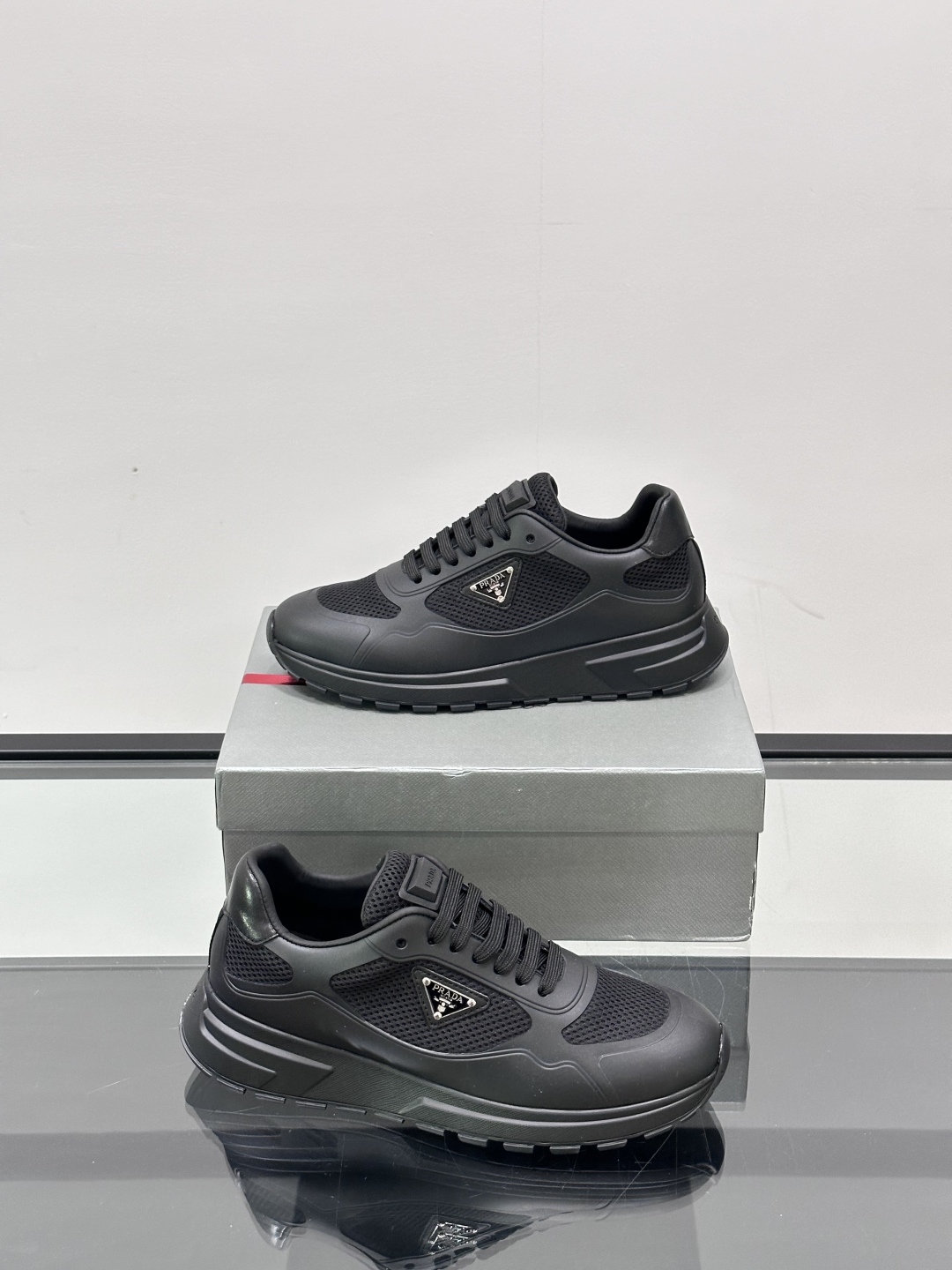 ◾️▫️Prad*拉达2025新品男士时尚运动鞋，进口小牛皮拼接网面材料，内里头层小牛皮搭配小牛鞋垫，鞋