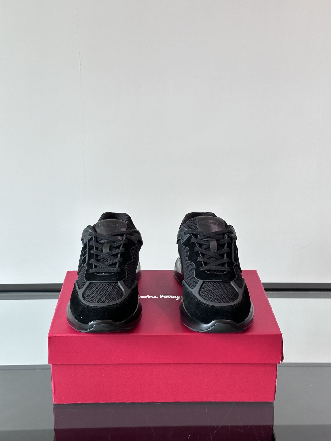 Ferragam/菲拉格慕 男士新款网面透气拼接小牛皮休闲运动鞋👟运动休闲款 时尚百搭 拼色经典搭配 采