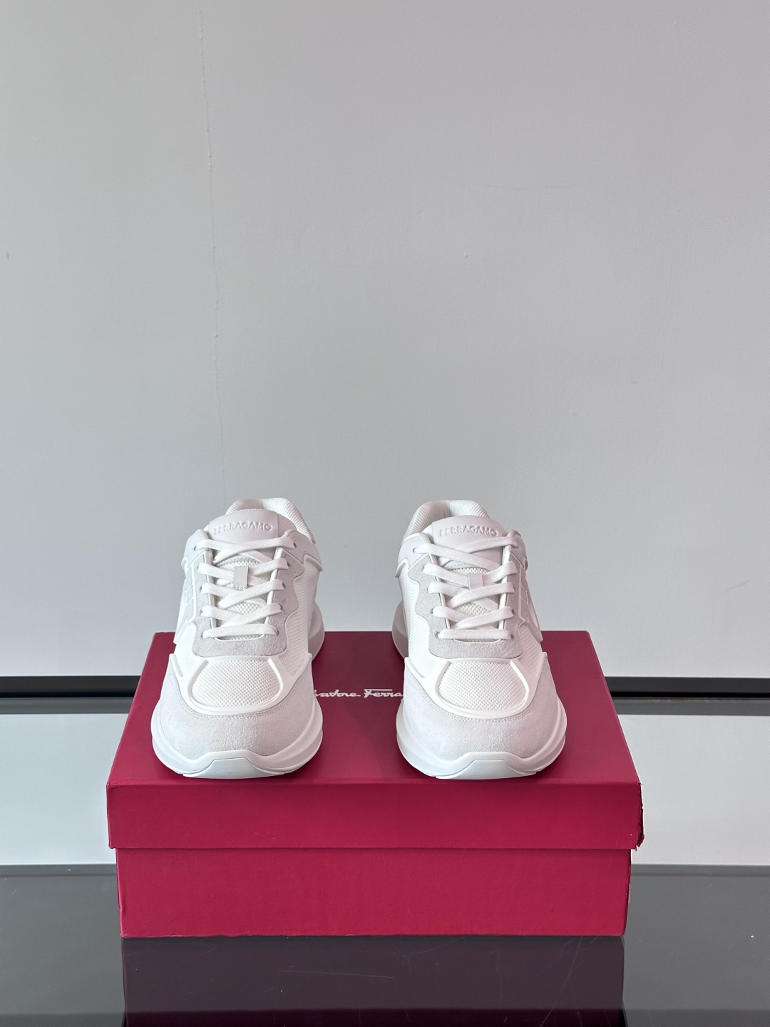 Ferragam/菲拉格慕 男士新款网面透气拼接小牛皮休闲运动鞋👟运动休闲款 时尚百搭 拼色经典搭配 采