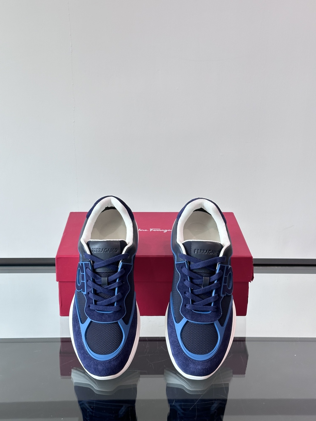 Ferragam/菲拉格慕 男士新款网面透气拼接小牛皮休闲运动鞋👟运动休闲款 时尚百搭 拼色经典搭配 采