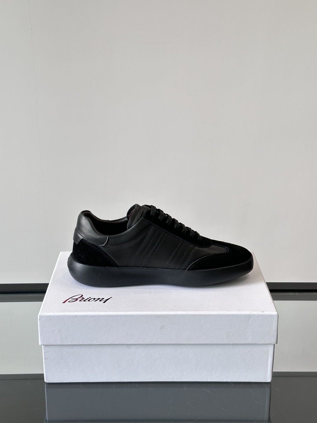 Brioni/布里奥尼 新款男士休闲鞋 采用意大利进口高丝光水洗翻毛皮和意大利进口小牛皮，立体感和亲肤感