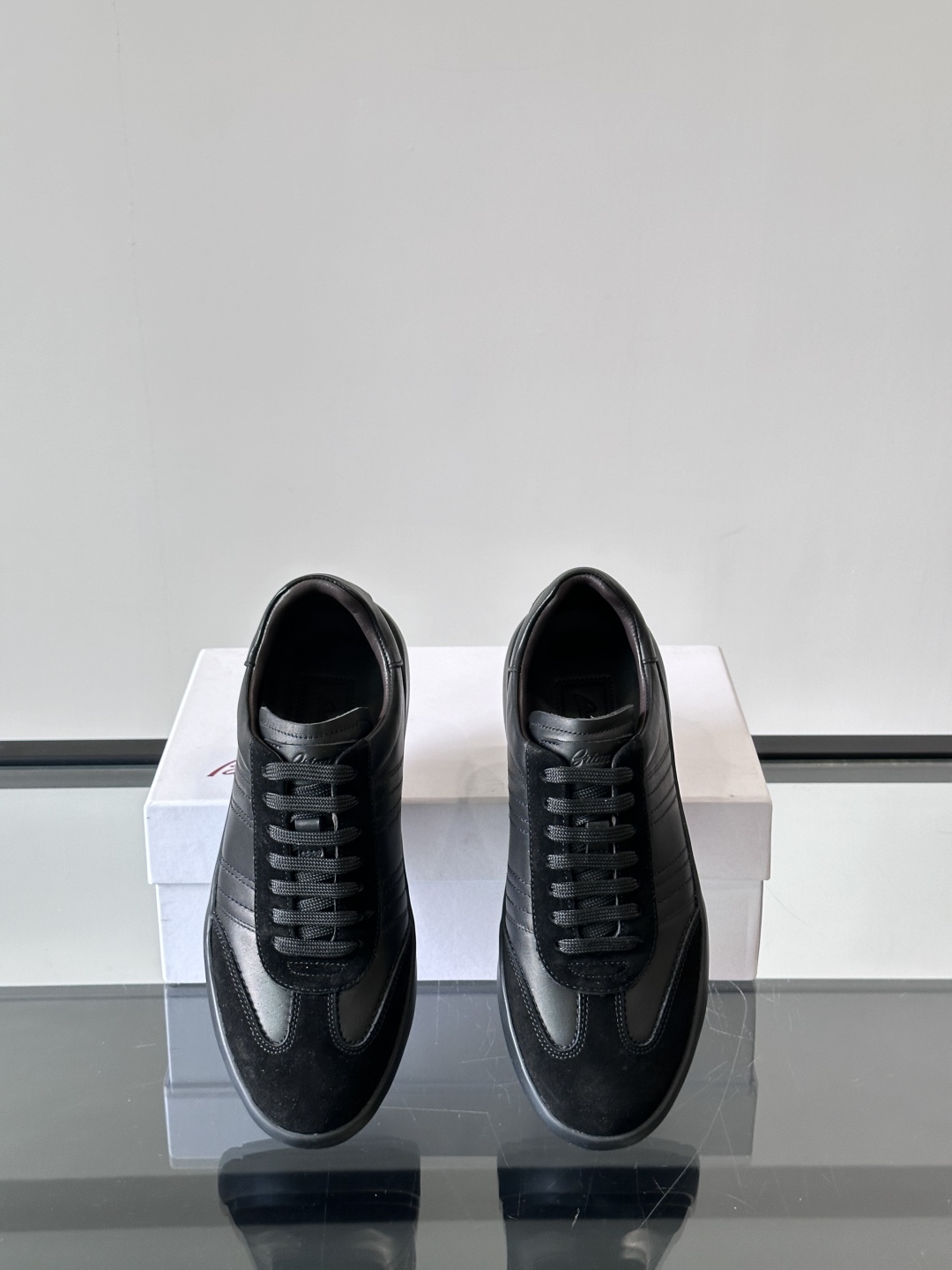 Brioni/布里奥尼 新款男士休闲鞋 采用意大利进口高丝光水洗翻毛皮和意大利进口小牛皮，立体感和亲肤感