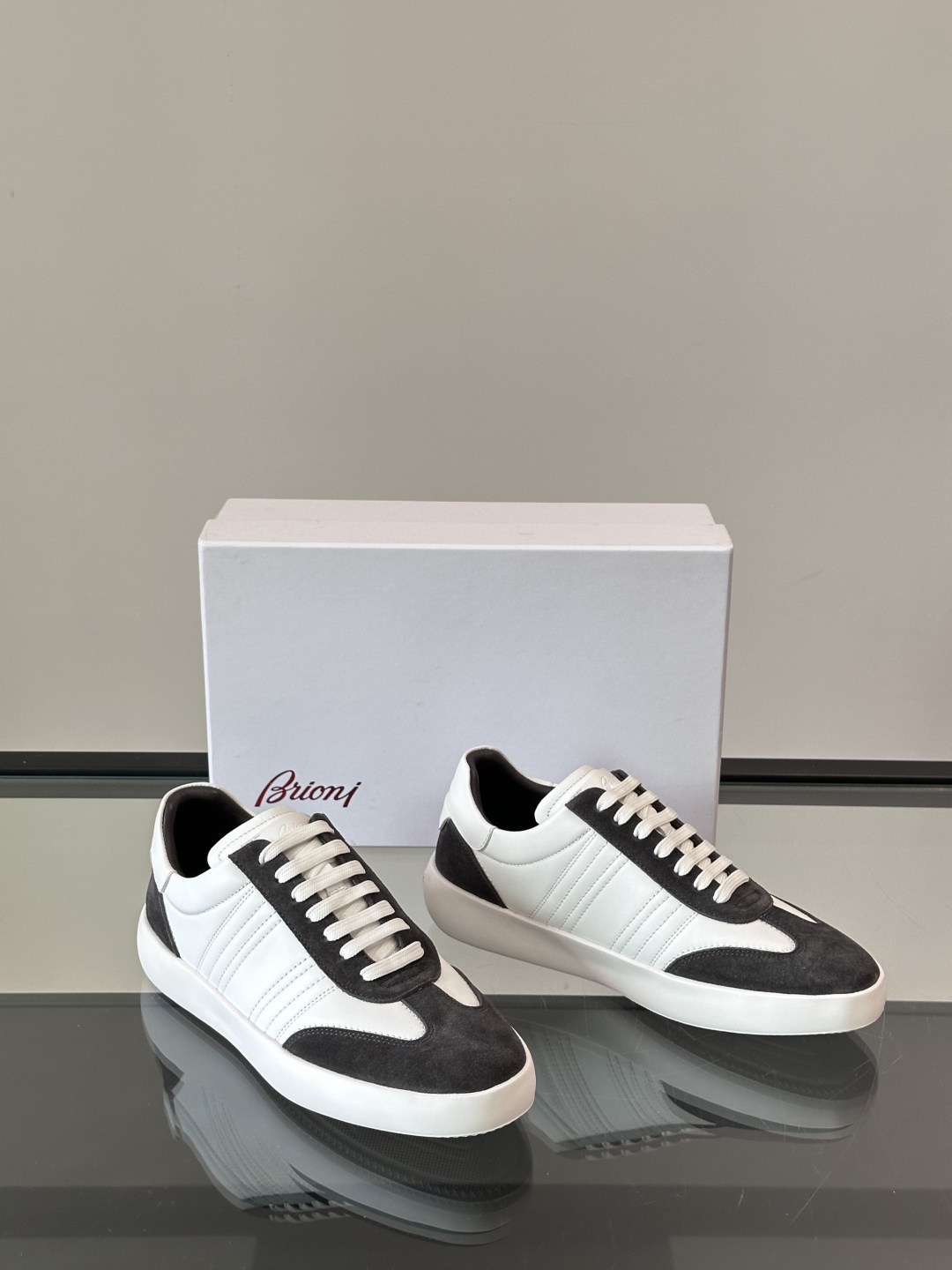 Brioni/布里奥尼 新款男士休闲鞋 采用意大利进口高丝光水洗翻毛皮和意大利进口小牛皮，立体感和亲肤感