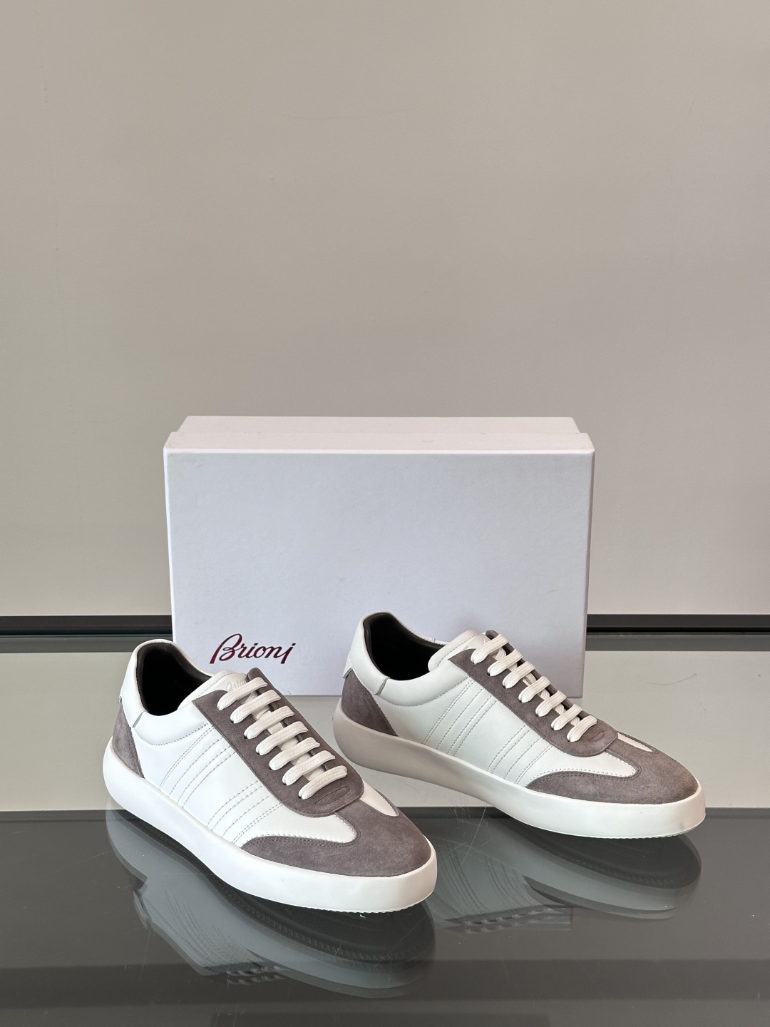 Brioni/布里奥尼 新款男士休闲鞋 采用意大利进口高丝光水洗翻毛皮和意大利进口小牛皮，立体感和亲肤感