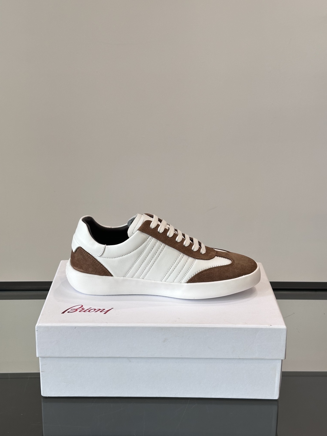 Brioni/布里奥尼 新款男士休闲鞋 采用意大利进口高丝光水洗翻毛皮和意大利进口小牛皮，立体感和亲肤感