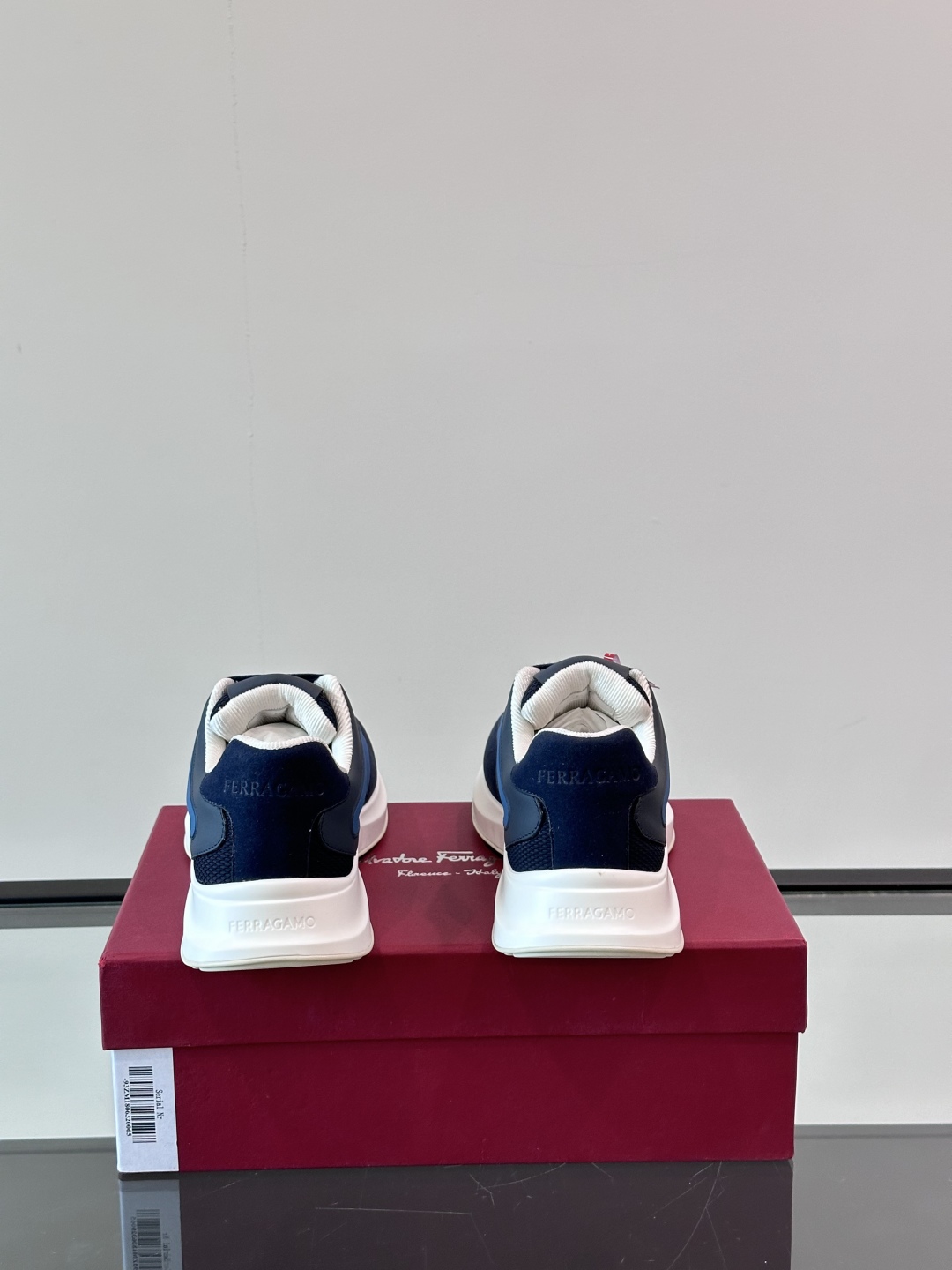 Ferragam/菲拉格慕 男士新款网面透气拼接小牛皮休闲运动鞋👟运动休闲款 时尚百搭 拼色经典搭配 采