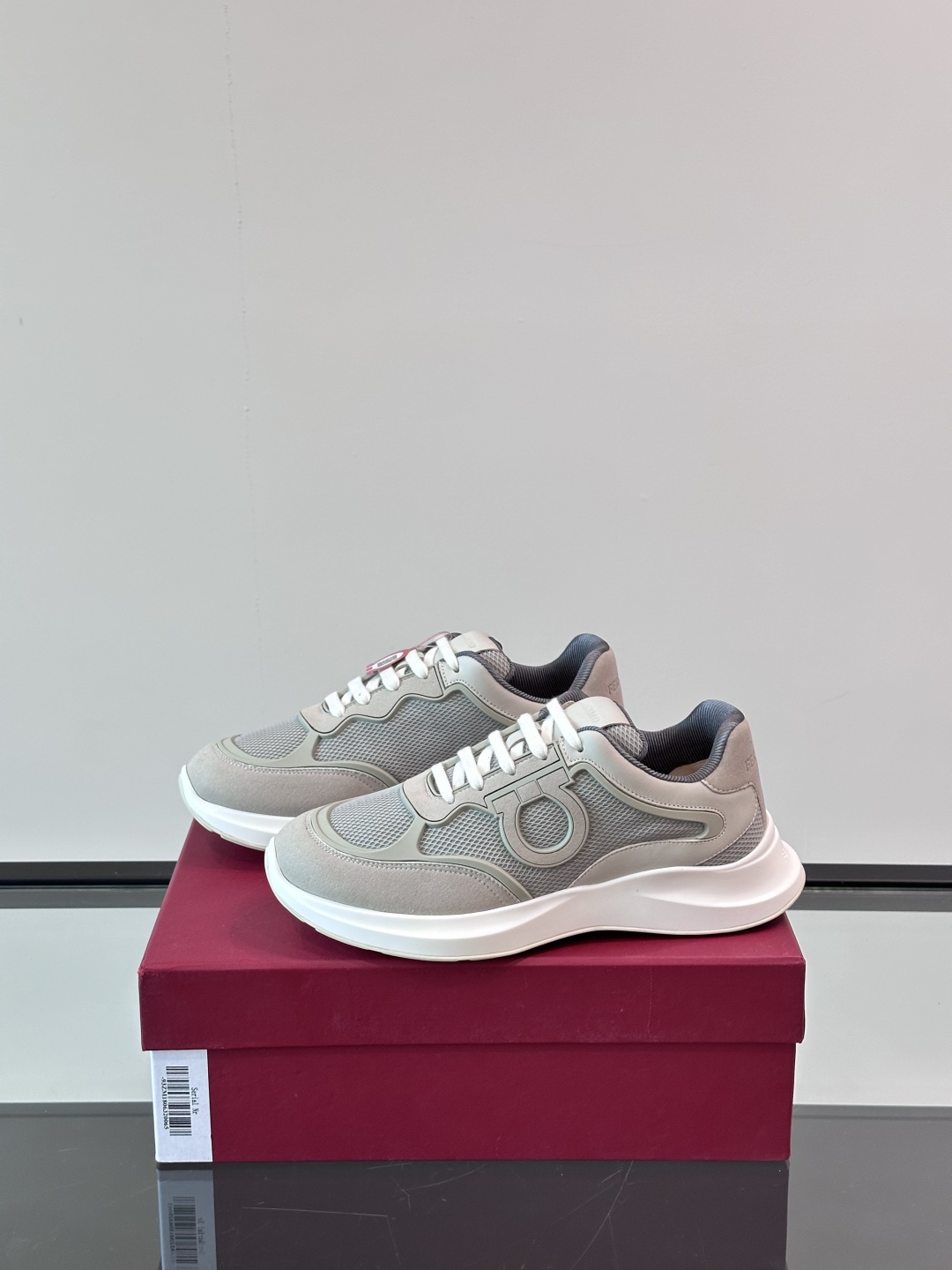 Ferragam/菲拉格慕 男士新款网面透气拼接小牛皮休闲运动鞋👟运动休闲款 时尚百搭 拼色经典搭配 采