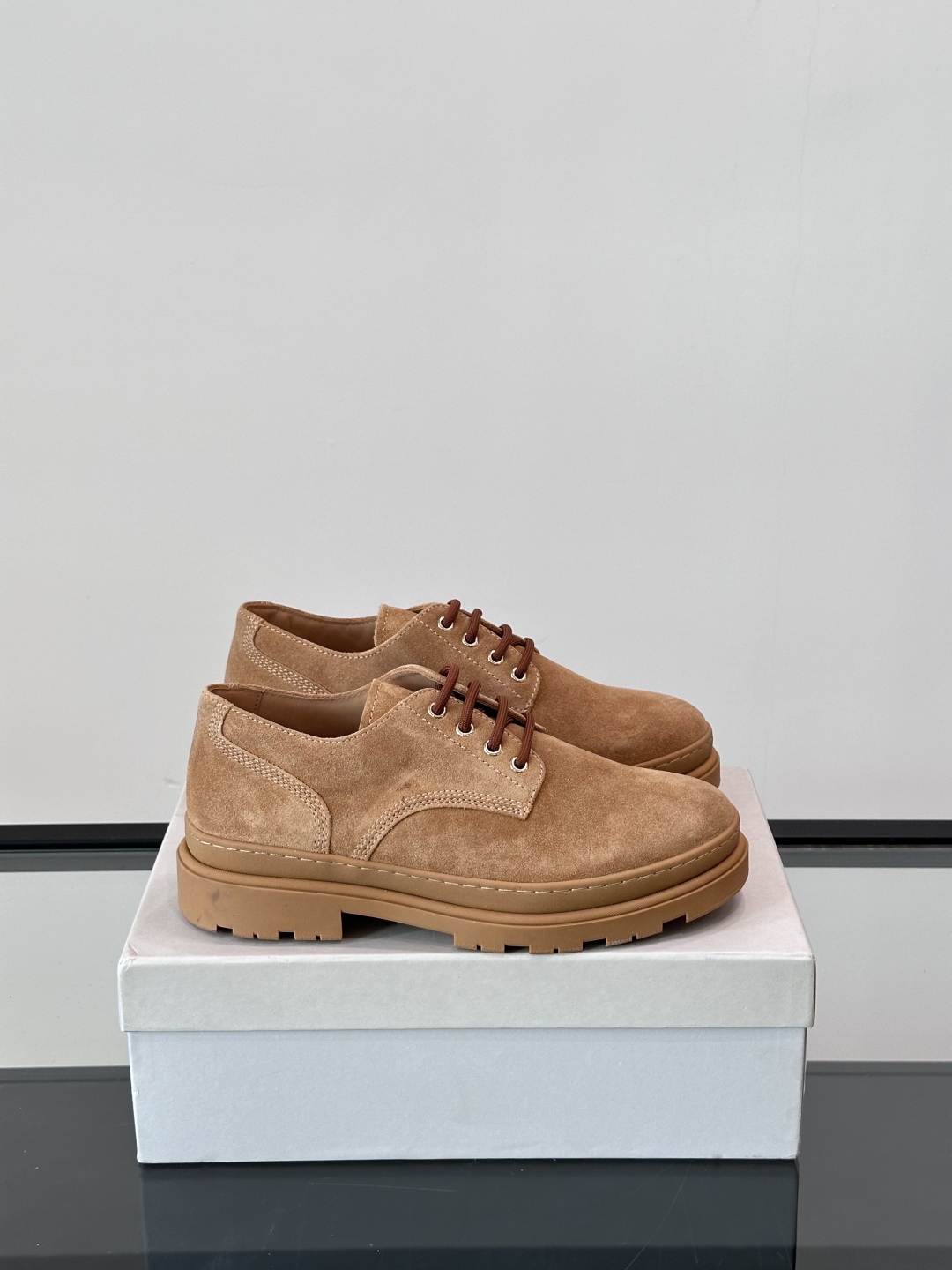 Brunello Cucinelli 高端男士休闲皮鞋，原版进口皮料打造，此款鞋型堪称经典，永不过时！真