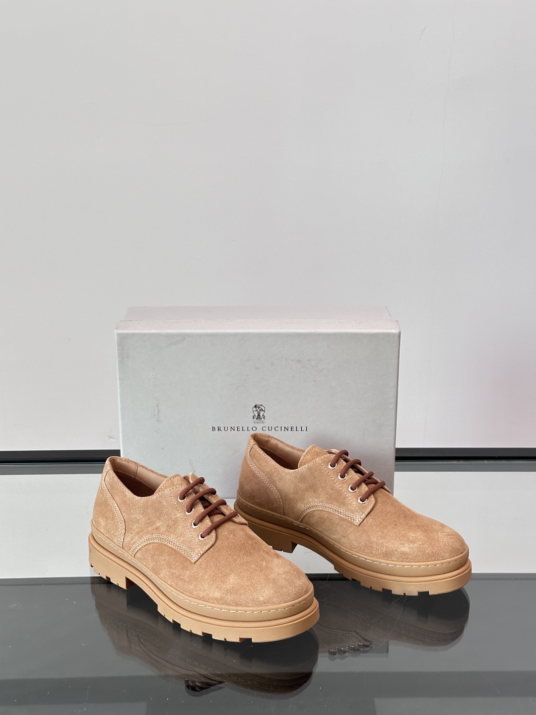 Brunello Cucinelli 高端男士休闲皮鞋，原版进口皮料打造，此款鞋型堪称经典，永不过时！真