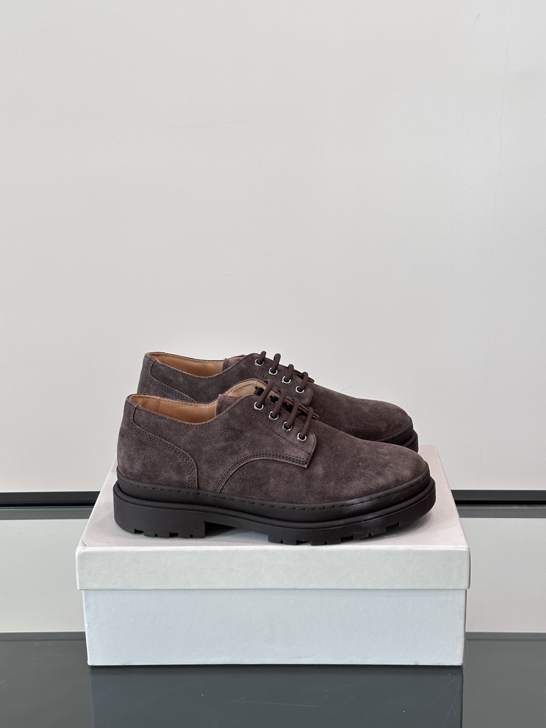 Brunello Cucinelli 高端男士休闲皮鞋，原版进口皮料打造，此款鞋型堪称经典，永不过时！真