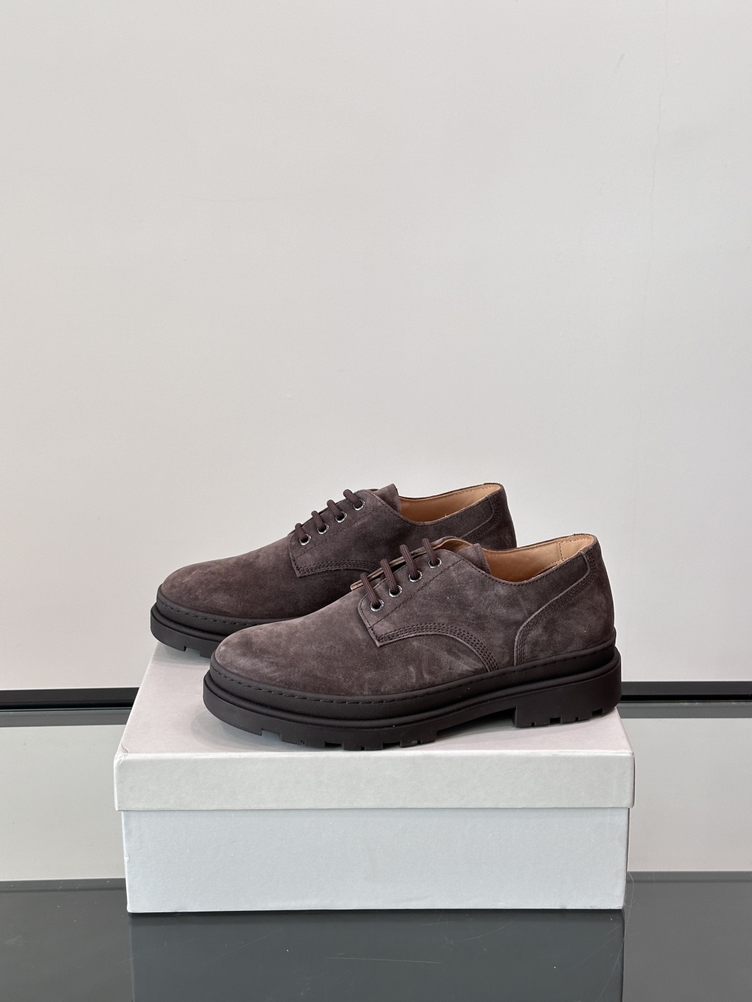 Brunello Cucinelli 高端男士休闲皮鞋，原版进口皮料打造，此款鞋型堪称经典，永不过时！真