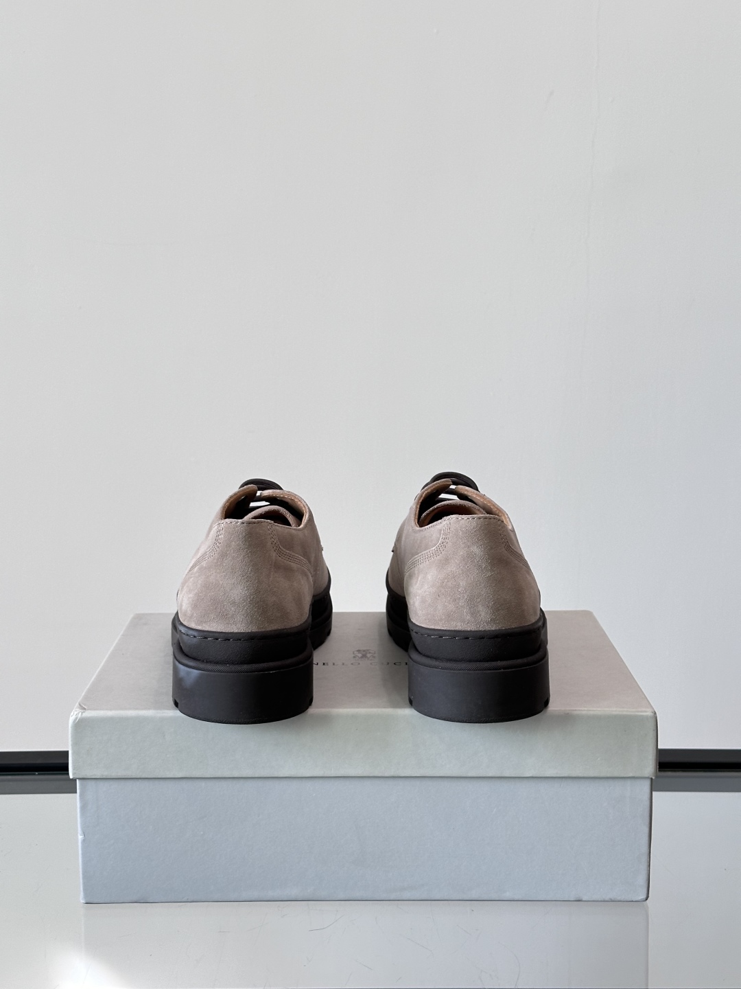 Brunello Cucinelli 高端男士休闲皮鞋，原版进口皮料打造，此款鞋型堪称经典，永不过时！真