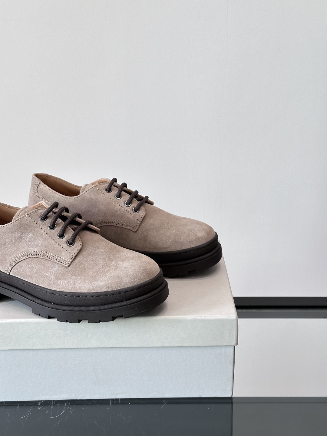 Brunello Cucinelli 高端男士休闲皮鞋，原版进口皮料打造，此款鞋型堪称经典，永不过时！真