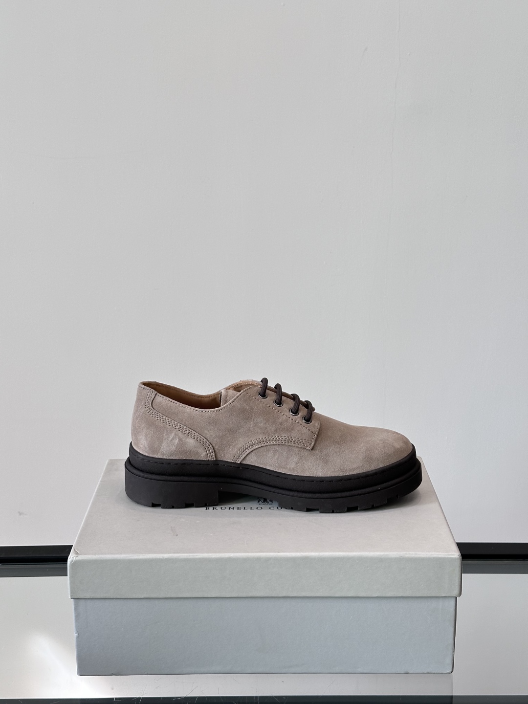 Brunello Cucinelli 高端男士休闲皮鞋，原版进口皮料打造，此款鞋型堪称经典，永不过时！真