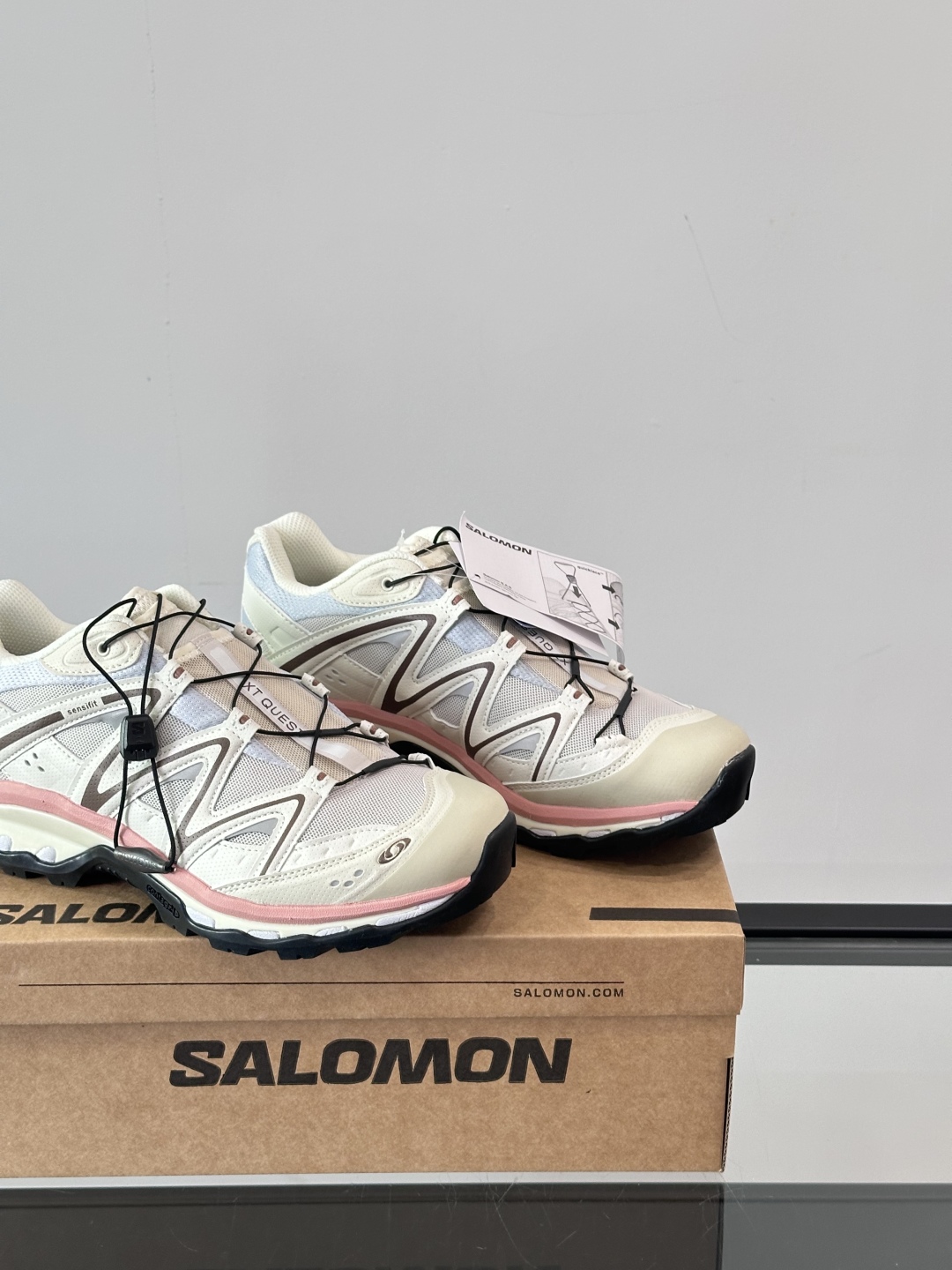 Salomon萨洛蒙情侣运动休闲鞋户外复古潮鞋透气XT-QUEST！一看就是属于我们超级超级好看配色呀！
