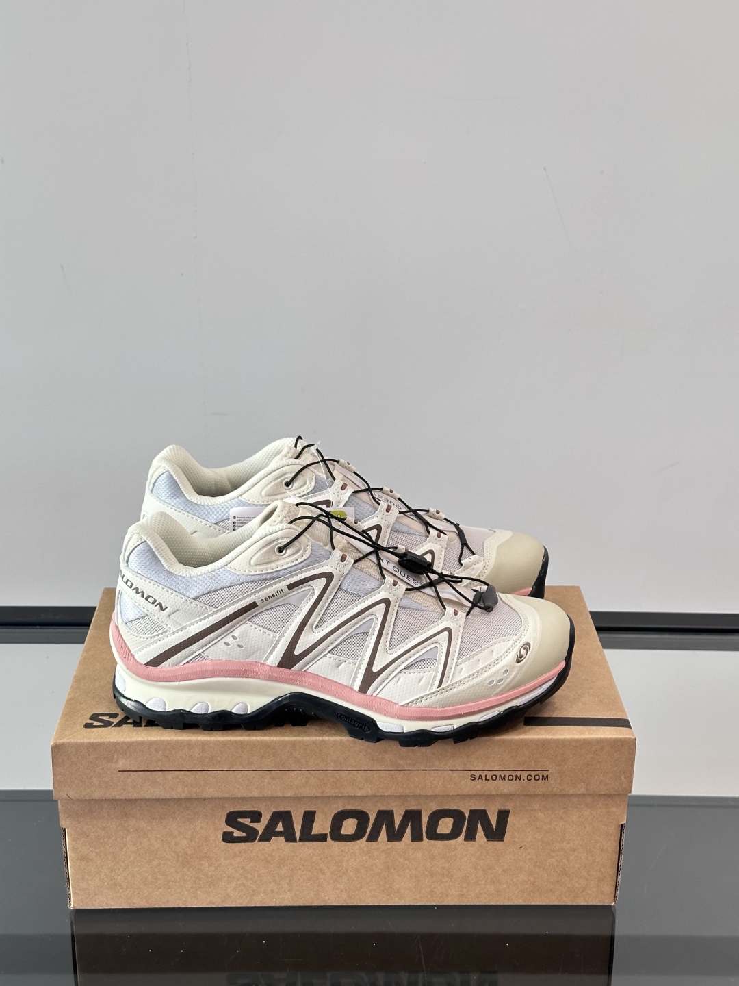 Salomon萨洛蒙情侣运动休闲鞋户外复古潮鞋透气XT-QUEST！一看就是属于我们超级超级好看配色呀！