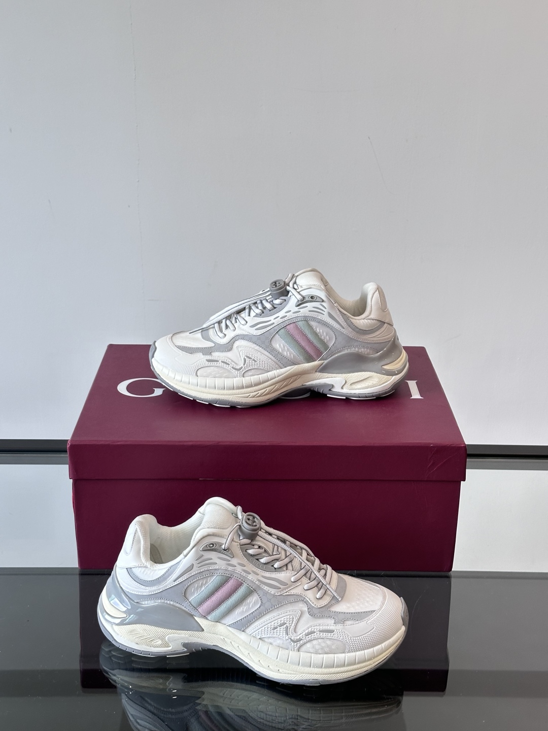 Gucci 2.0未来感运动鞋新作‼️一双颠覆性运动鞋来了. Gucci 2.0，全系列4款颜色且key