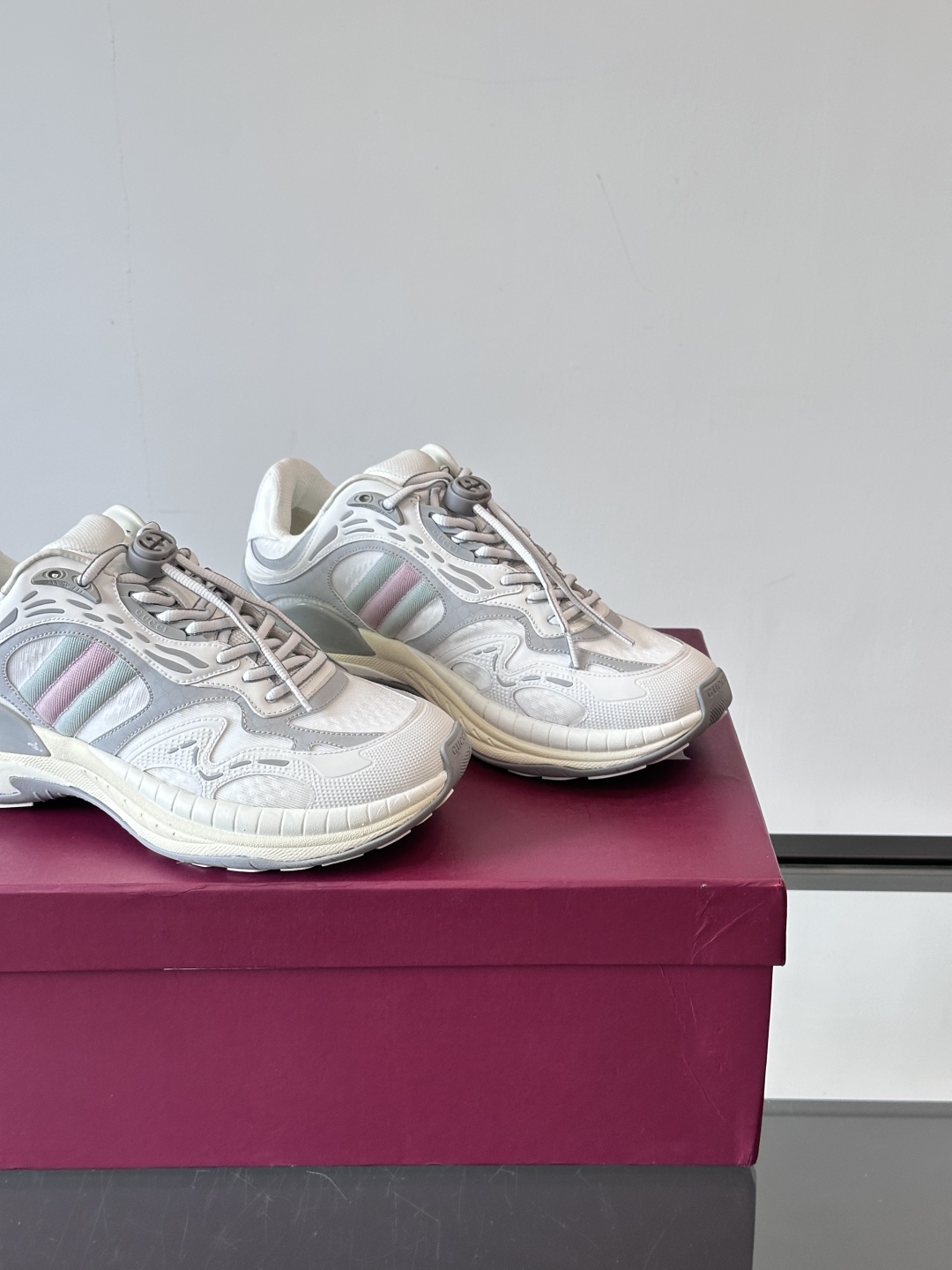 Gucci 2.0未来感运动鞋新作‼️一双颠覆性运动鞋来了. Gucci 2.0，全系列4款颜色且key
