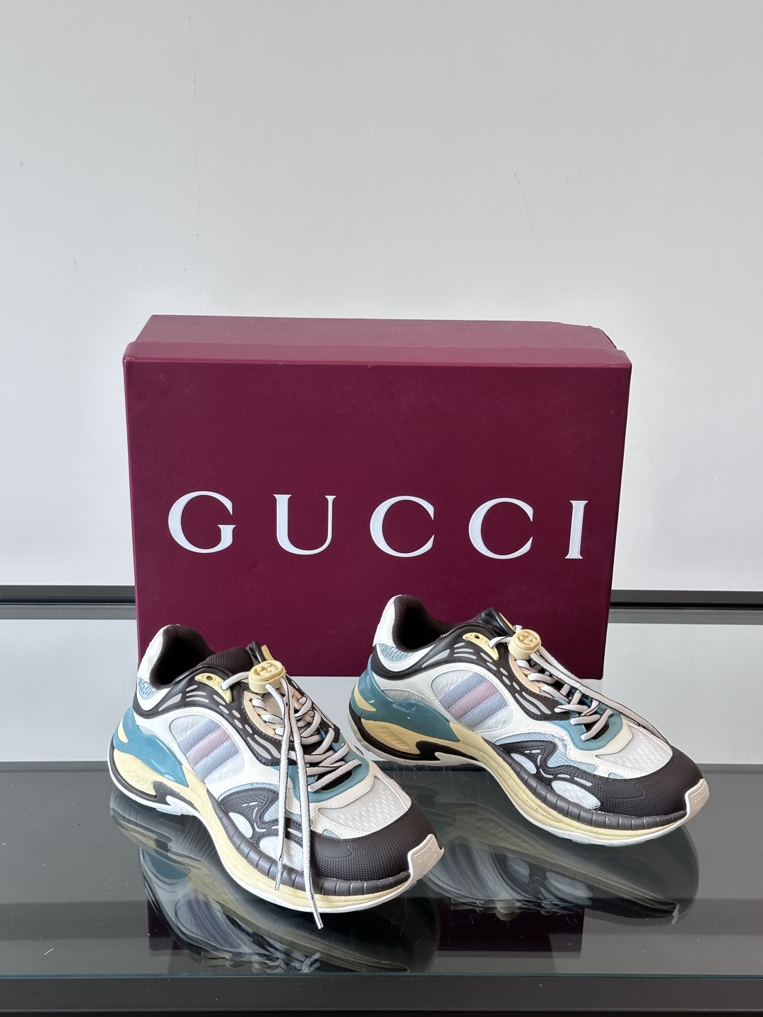 Gucci 2.0未来感运动鞋新作‼️一双颠覆性运动鞋来了. Gucci 2.0，全系列4款颜色且key