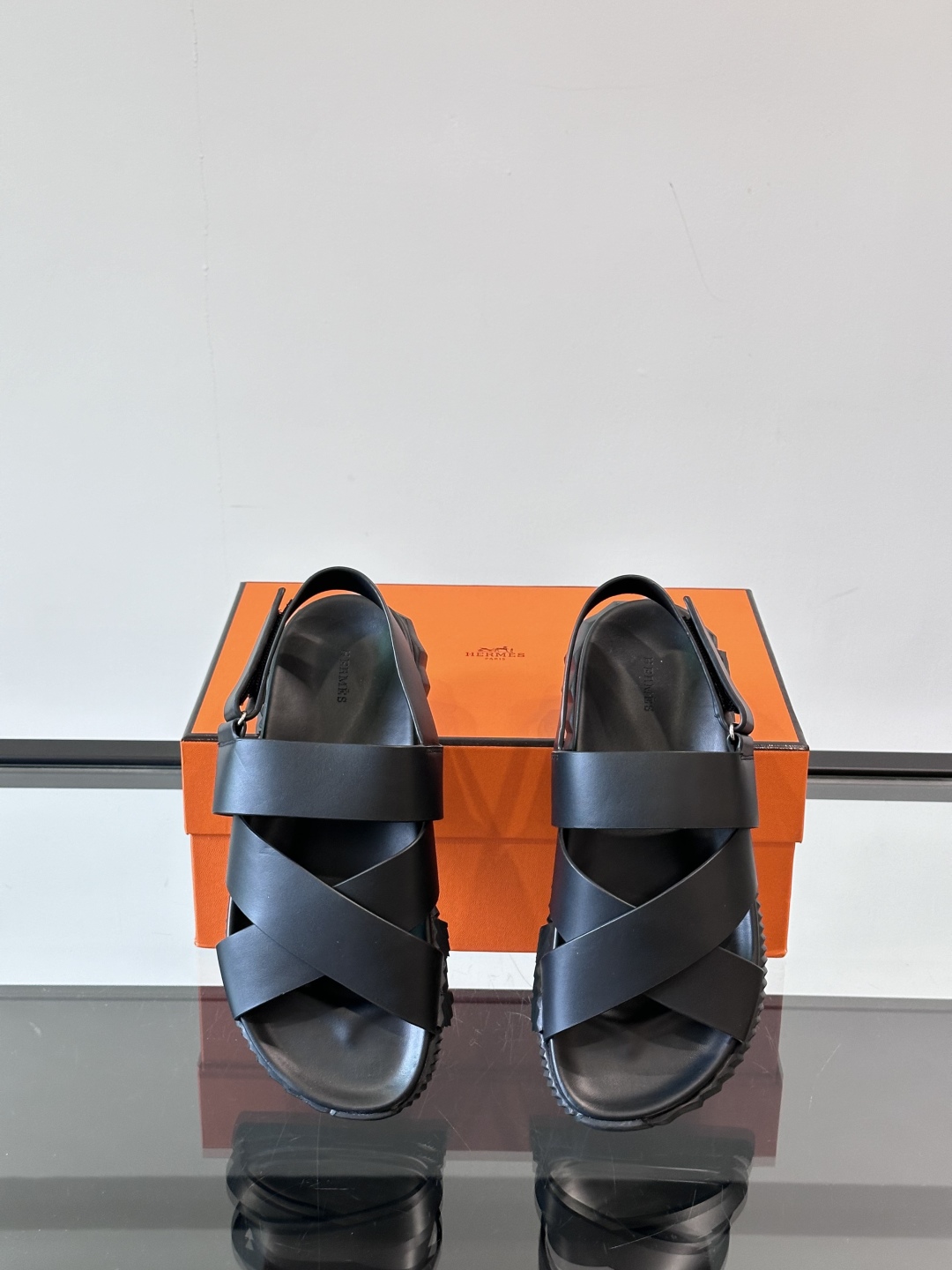 ◾️▫️Hermes 高端成型大底男士拖鞋凉鞋，高品质经典单品，用料上乘考究，版型宽松舒适，推荐入手，鞋