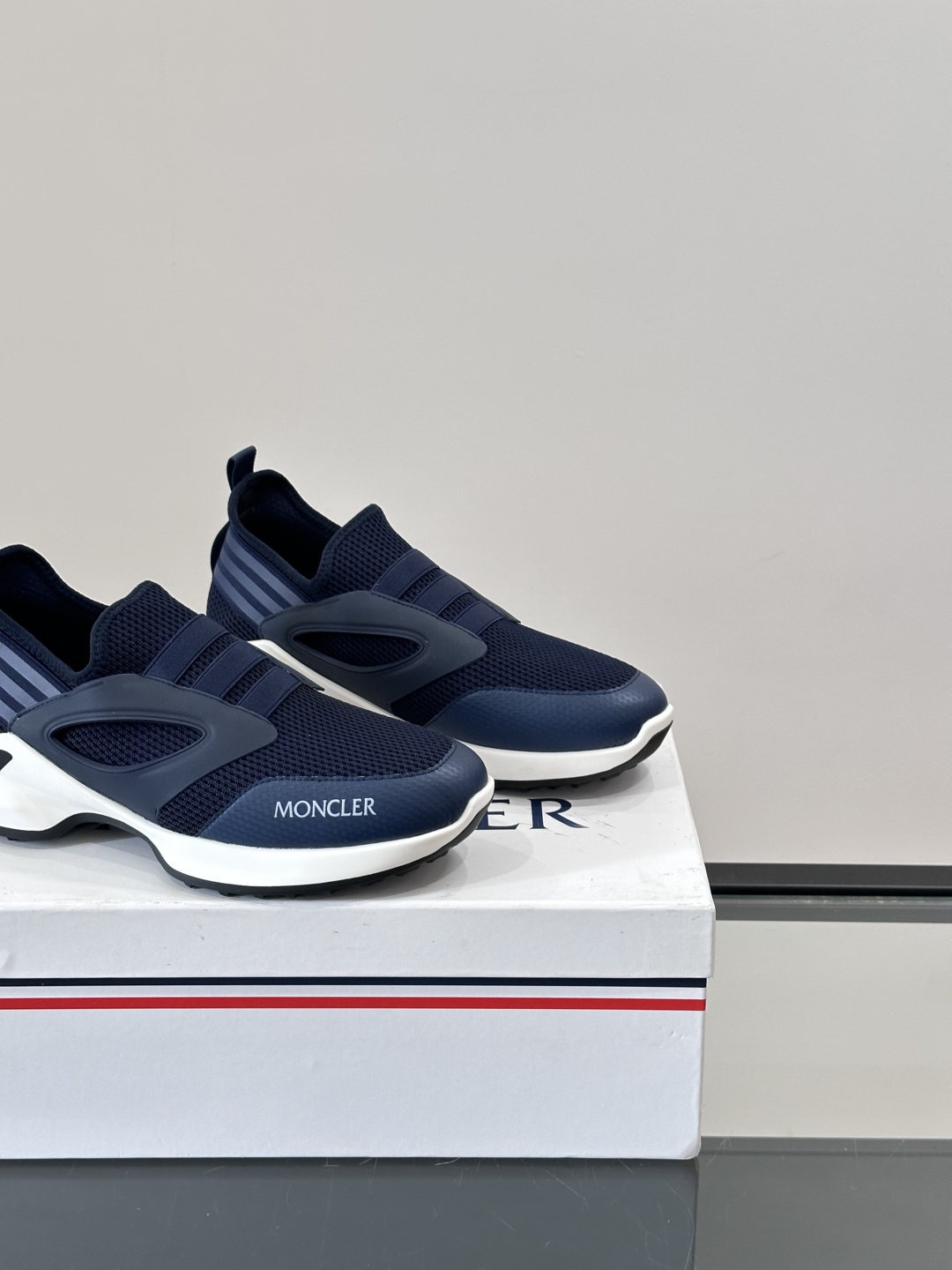 Moncler Men's Casual Slip-On Sneakers, Comfortable and Breathable, Sizes 39-44 9 cmp i1746460273494 3568 0 7