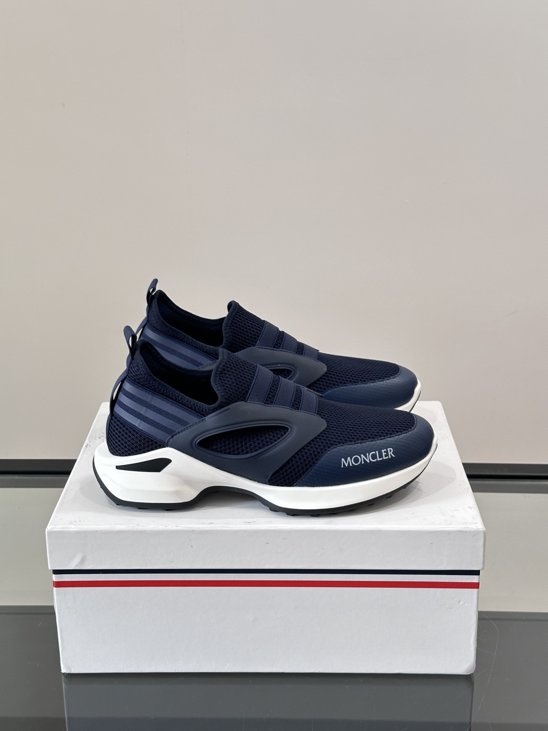 Moncler Men's Casual Slip-On Sneakers, Comfortable and Breathable, Sizes 39-44 1 Moncler Men's Casual Slip-On Sneakers, Comfortable and Breathable, Sizes 39-44
