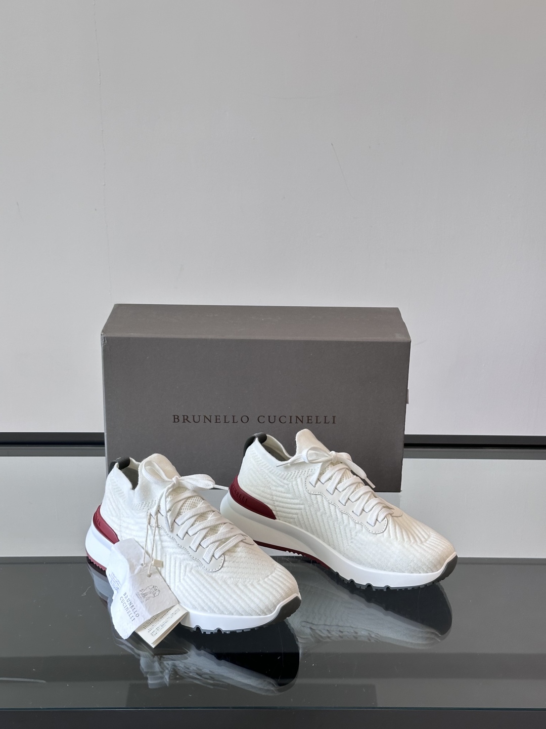 Brunello Cucinelli 新款拼色运动板男鞋 此款运动鞋面料采用进口飞织，春夏穿着舒适透气，