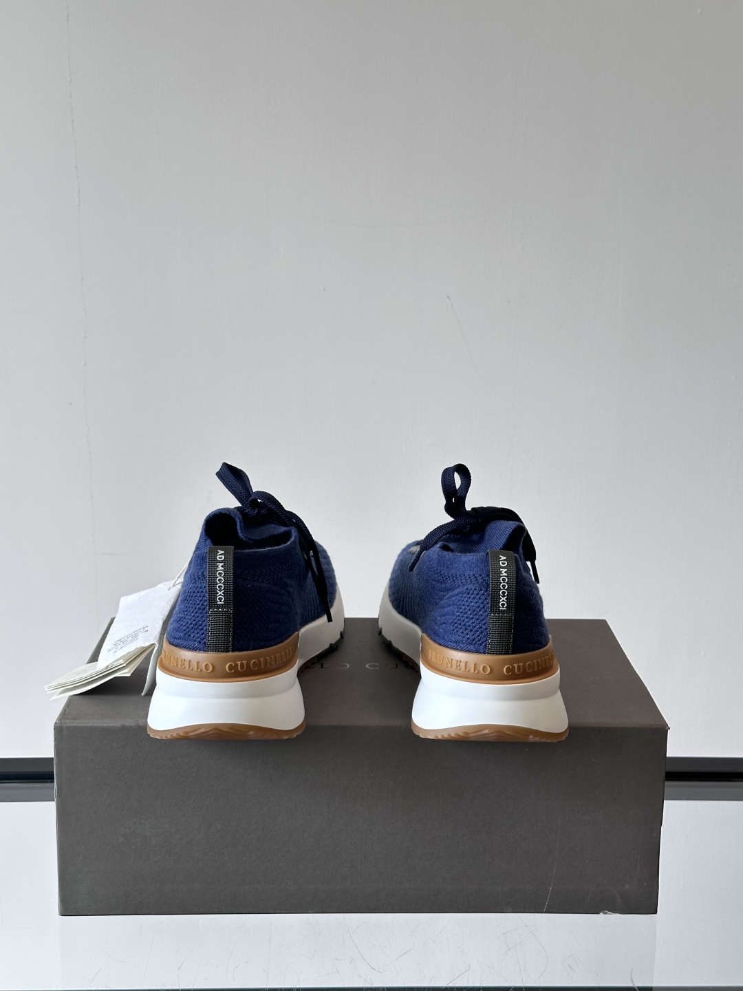 Brunello Cucinelli 新款拼色运动板男鞋 此款运动鞋面料采用进口飞织，春夏穿着舒适透气，